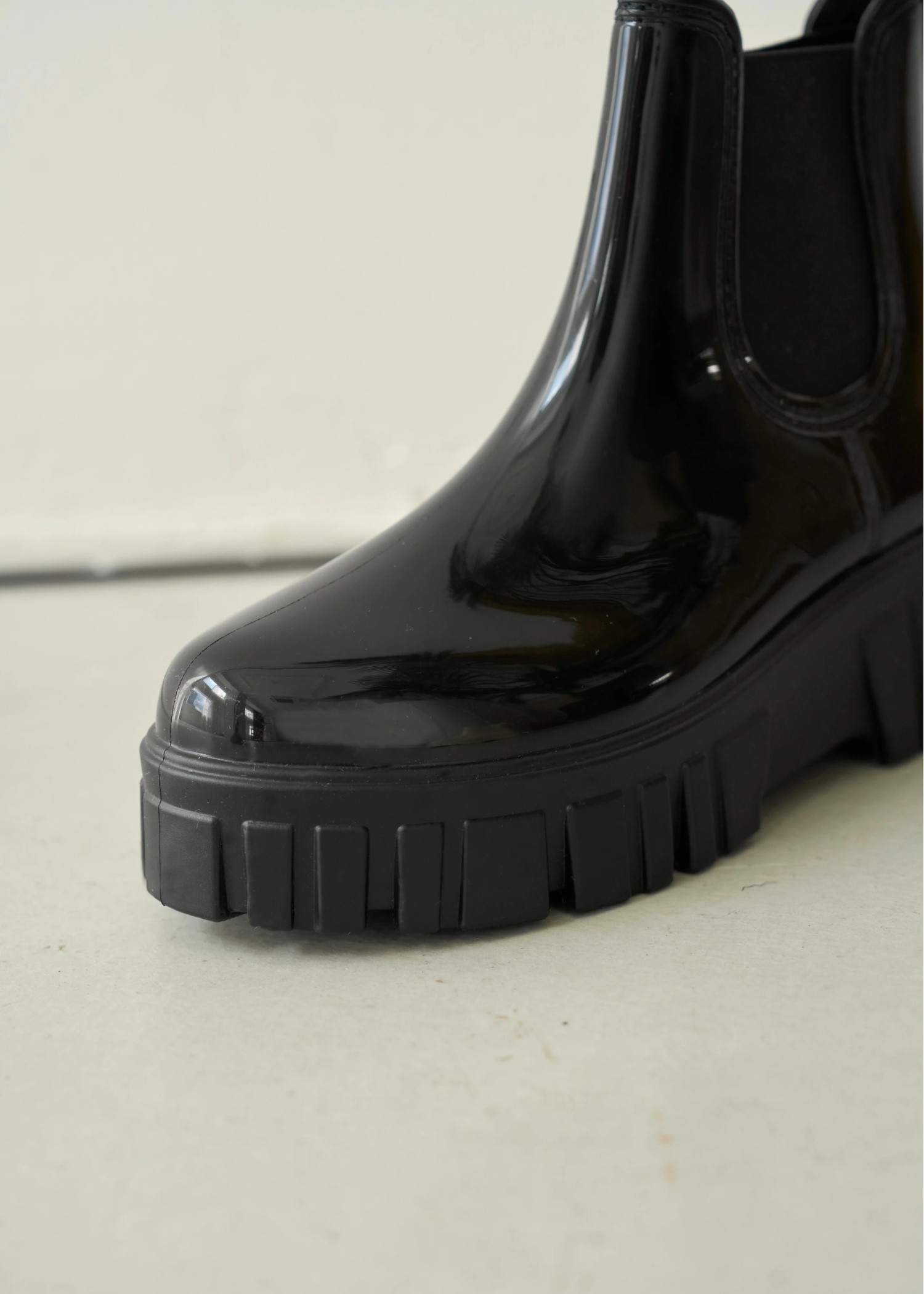 enamel side gore rain boots