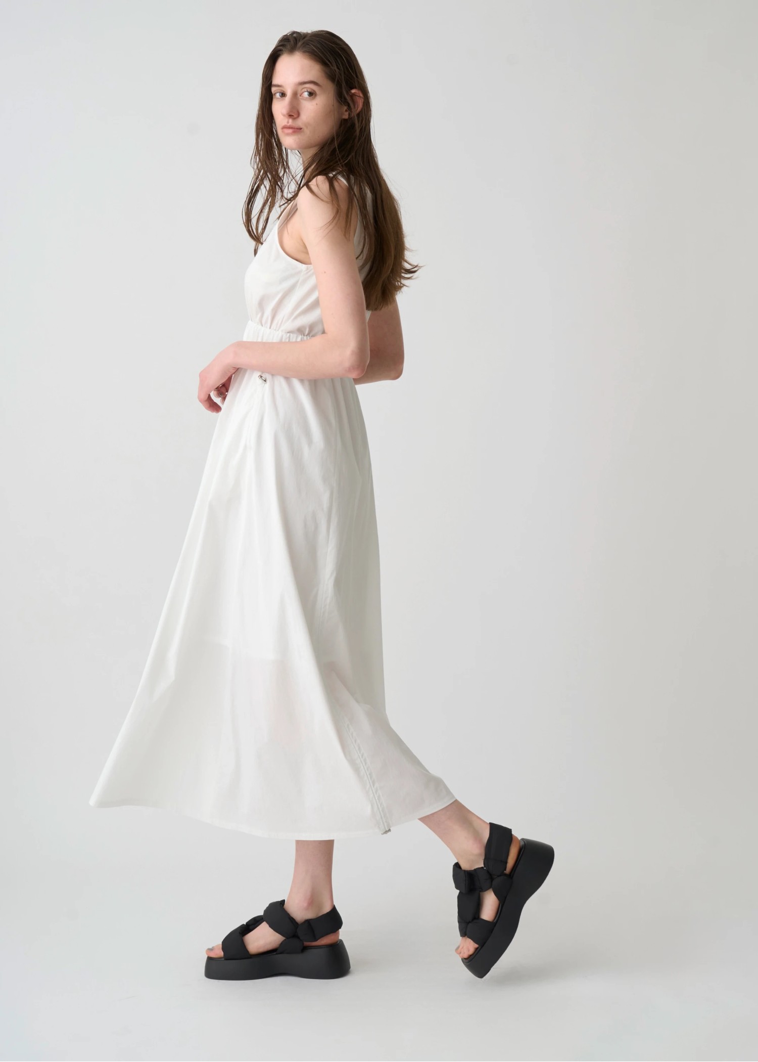 volume sole padded sandal