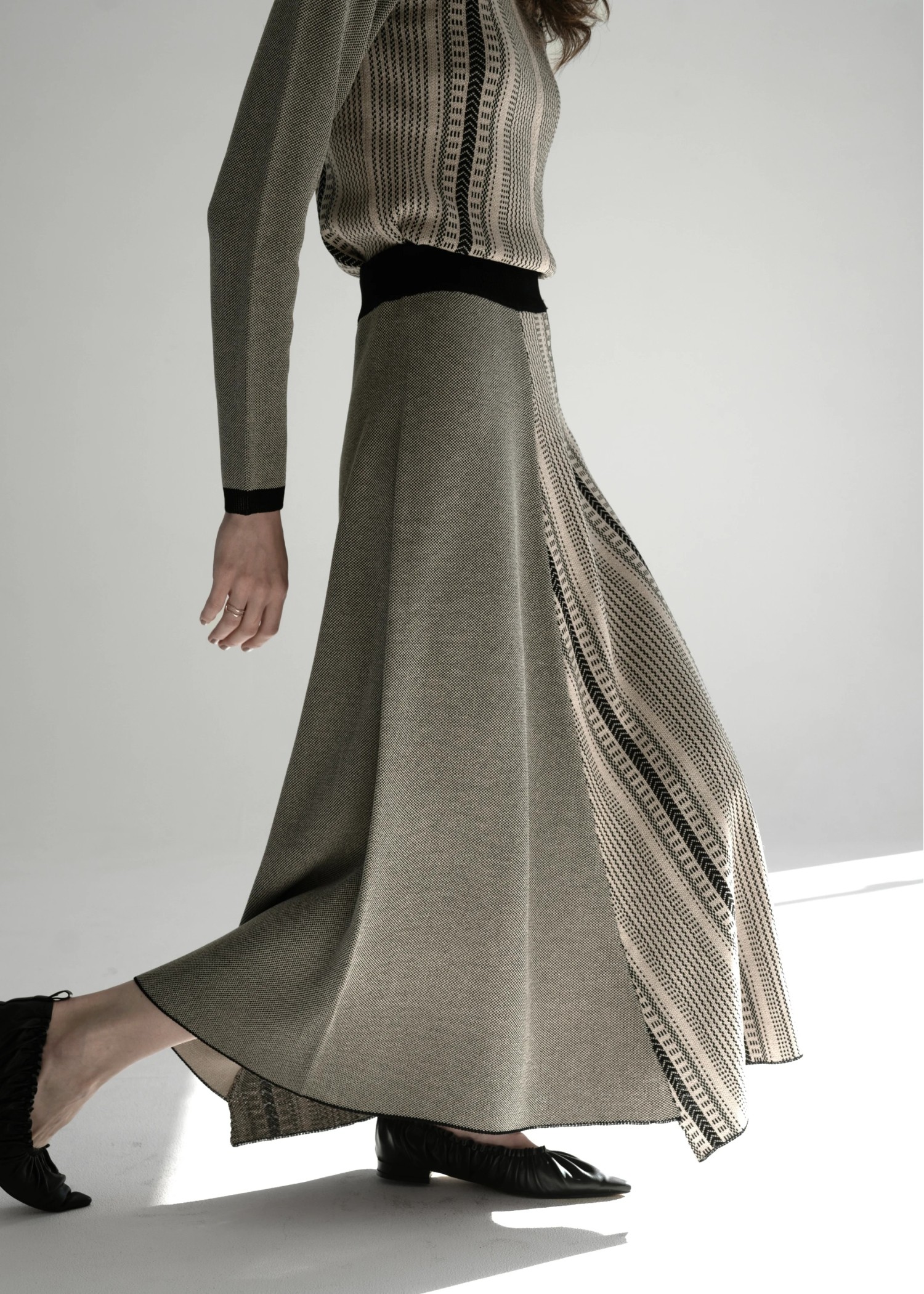 jacquard oblique multi stripe knit SK