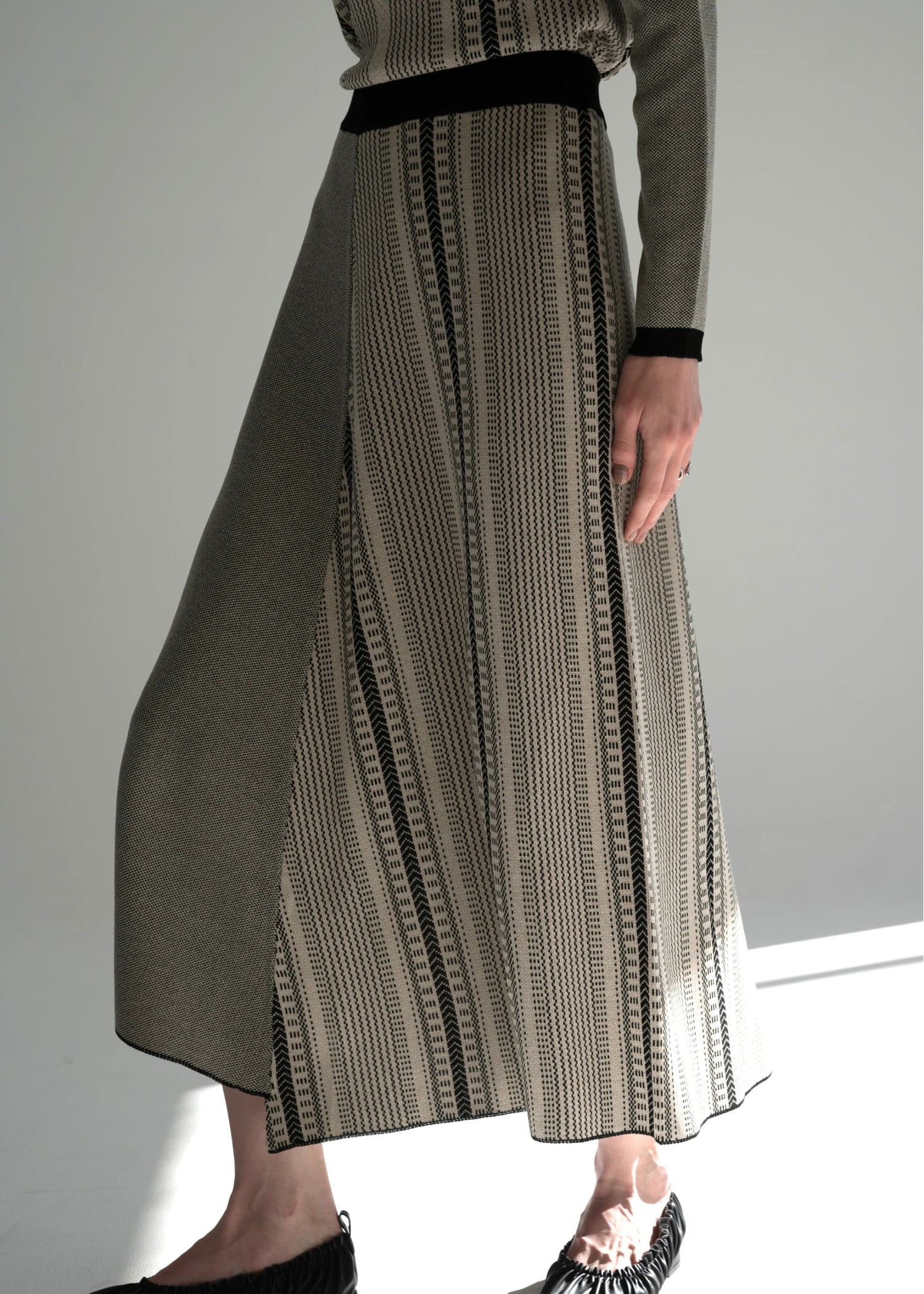 jacquard oblique multi stripe knit SK