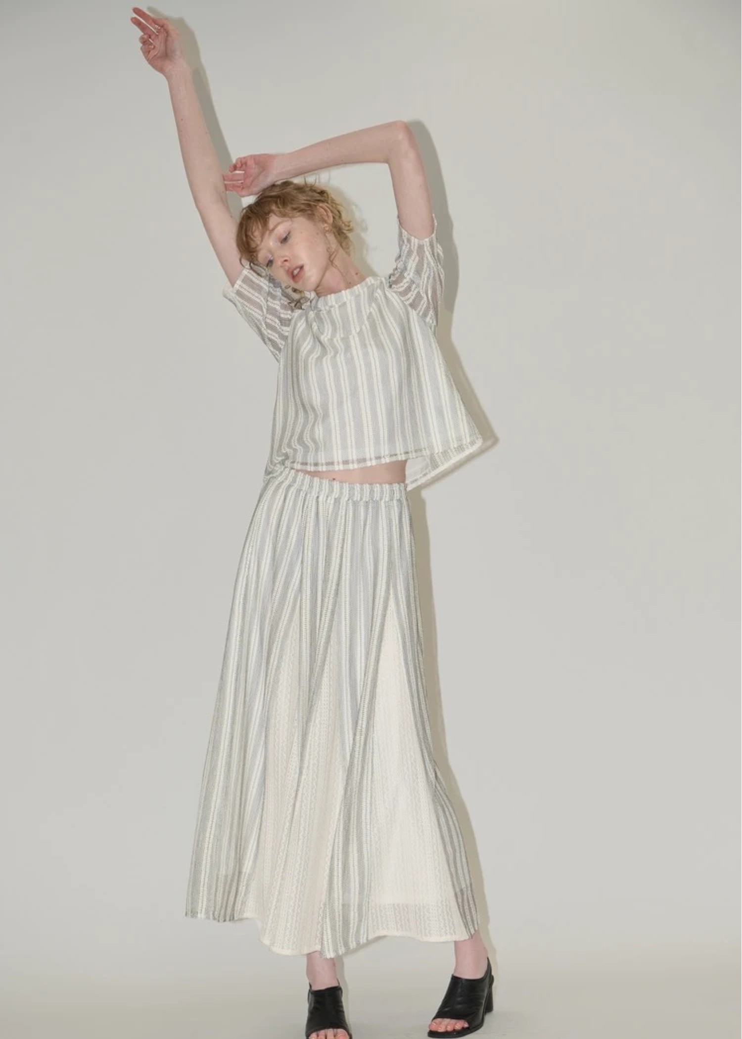 multi stripe lace panel flare SK