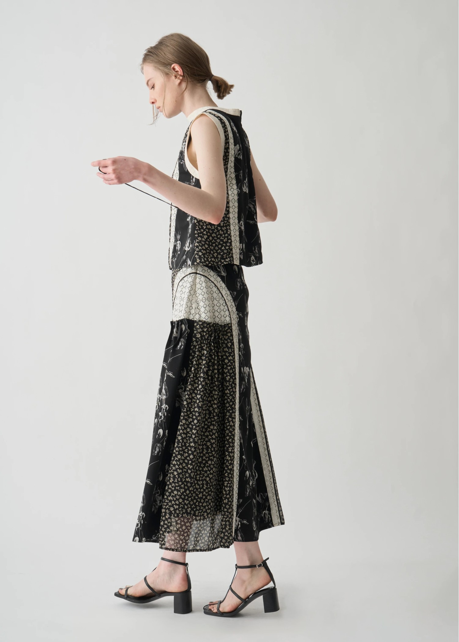 lace patchwork side tuck SK