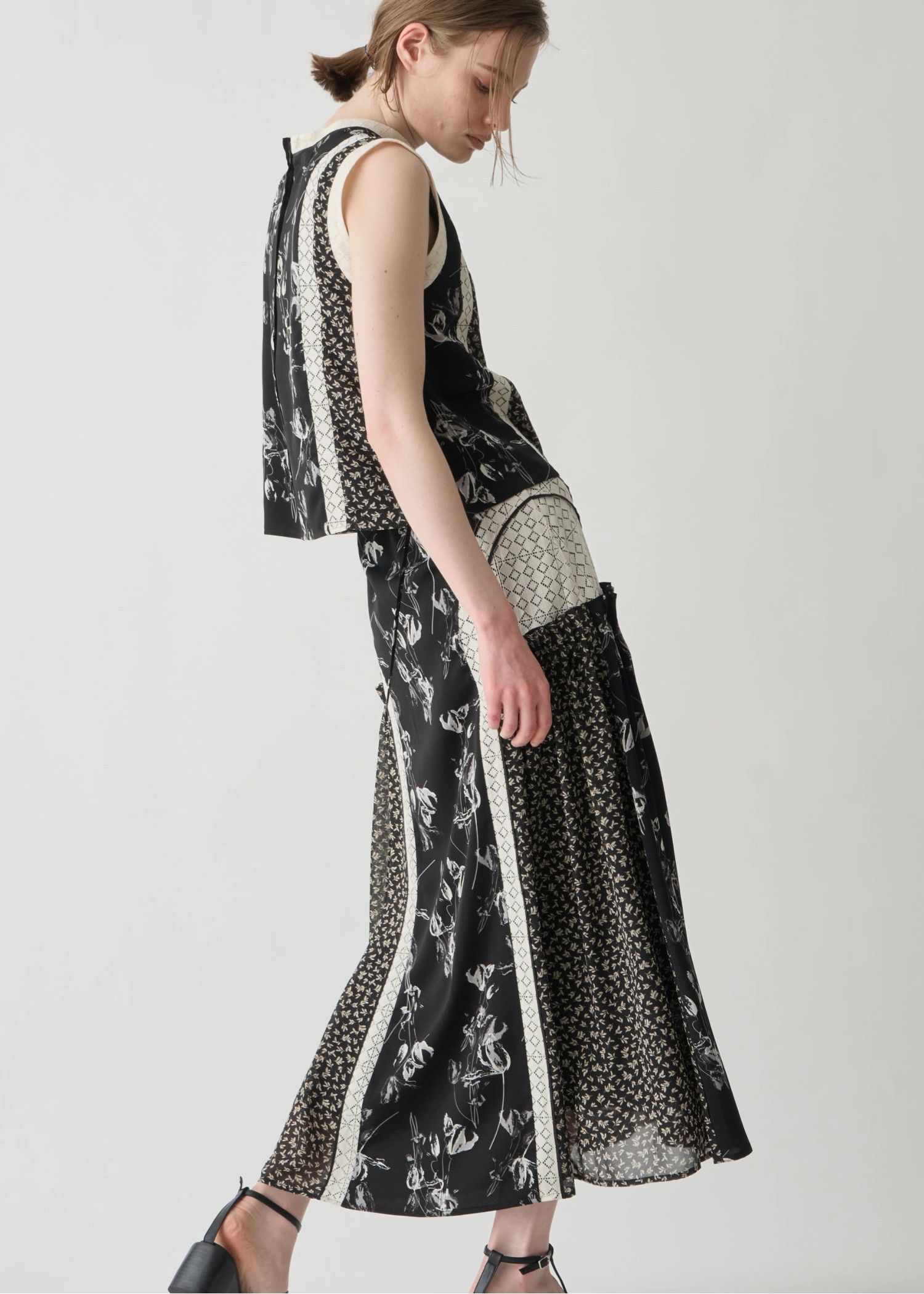 lace patchwork side tuck SK