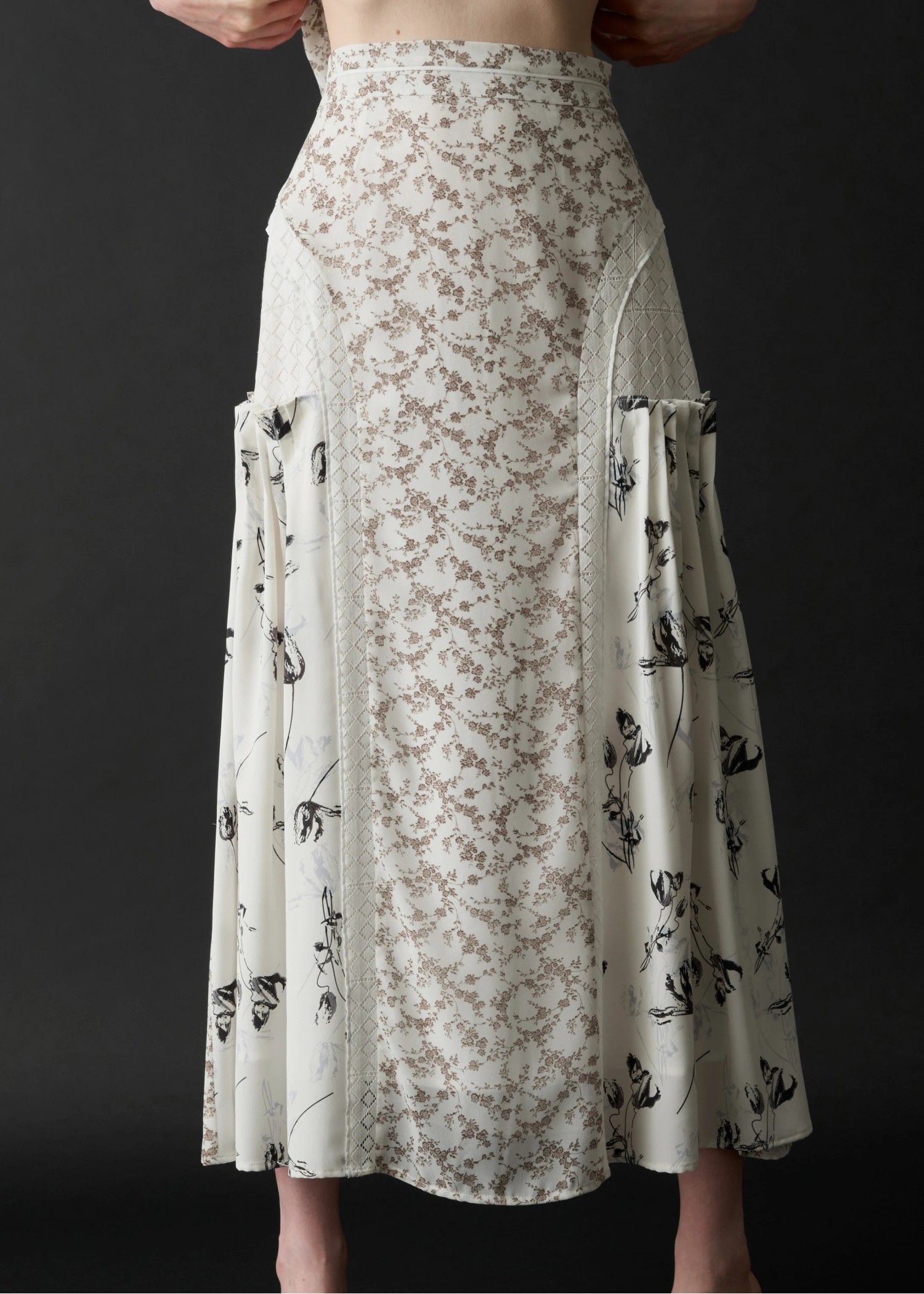 lace patchwork side tuck SK