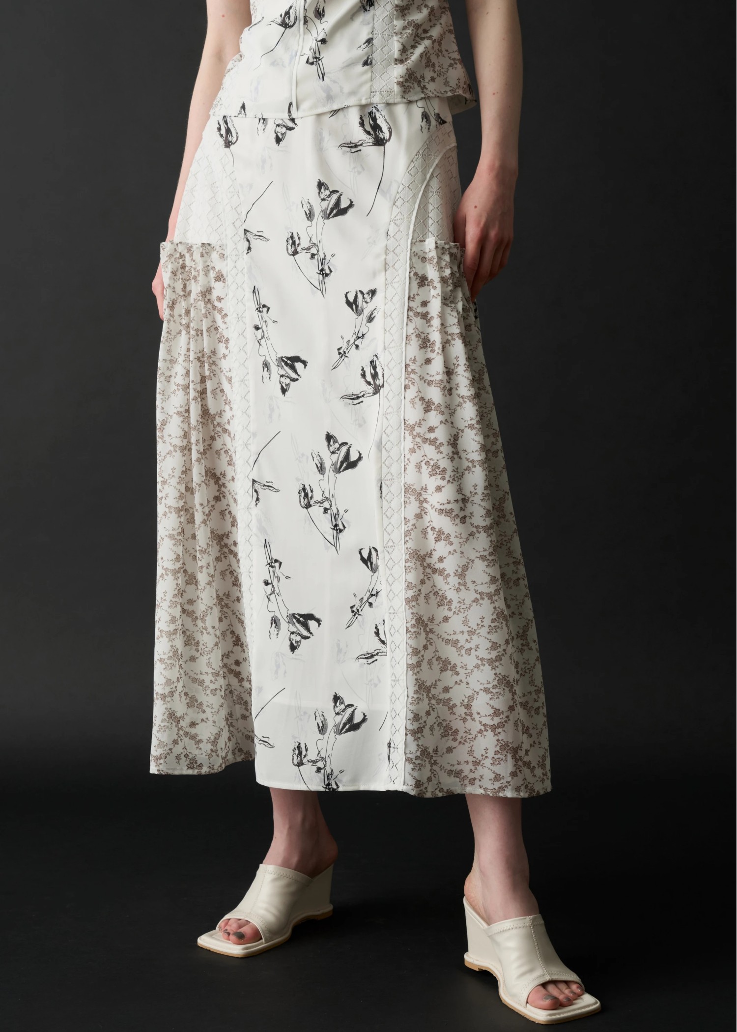 lace patchwork side tuck SK