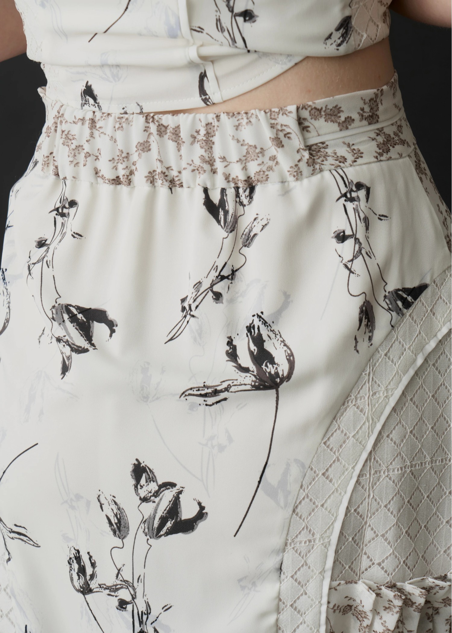 lace patchwork side tuck SK