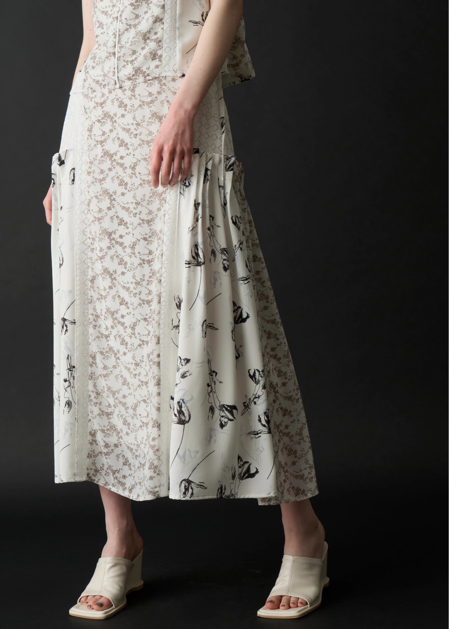 lace patchwork side tuck SK