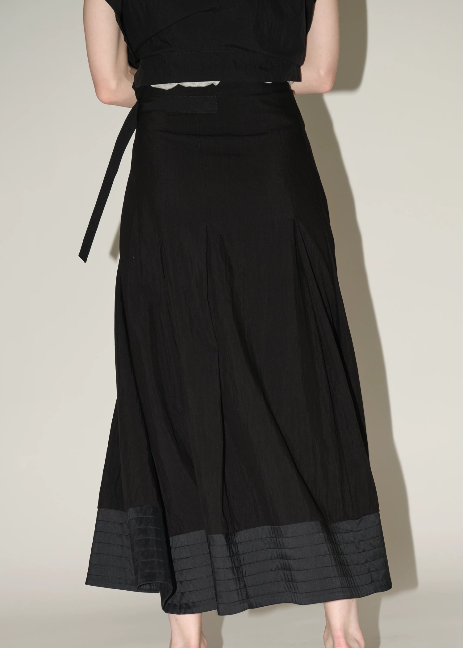 wrap pleats hem boundary SK