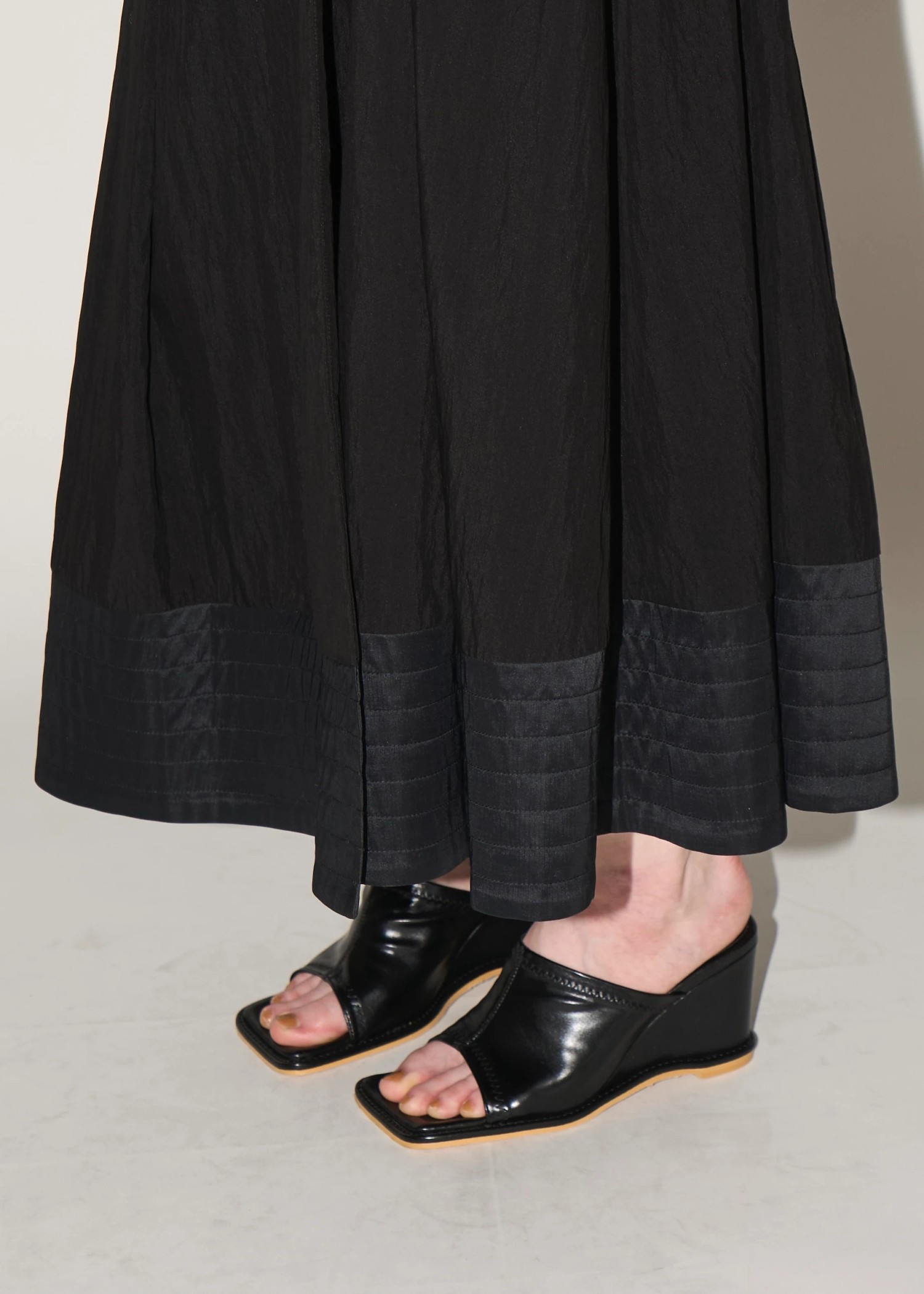 wrap pleats hem boundary SK