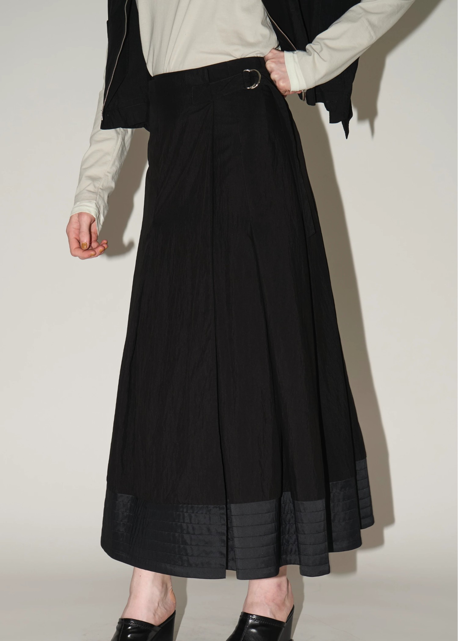 wrap pleats hem boundary SK