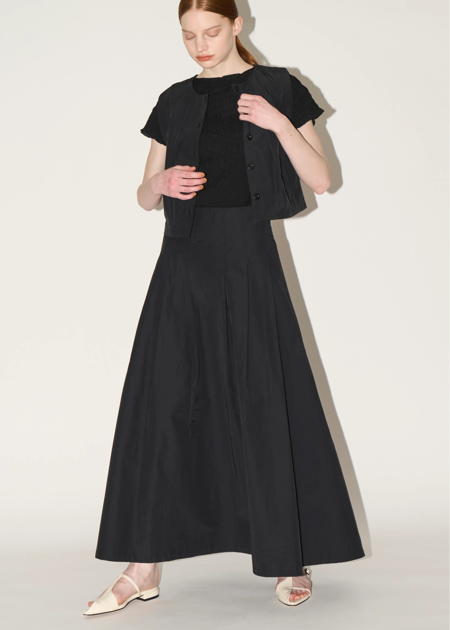 side button radially pleats SK