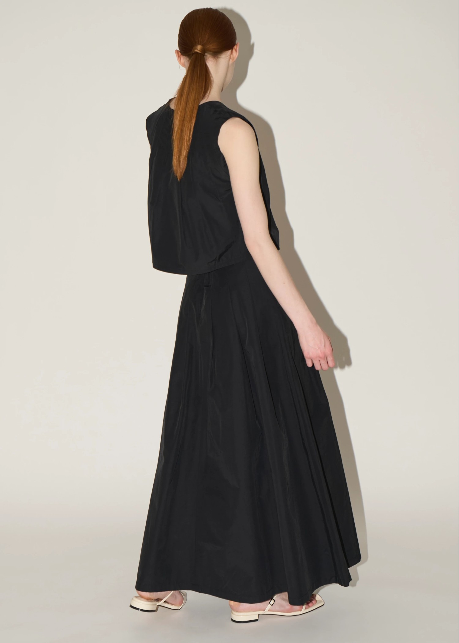 side button radially pleats SK