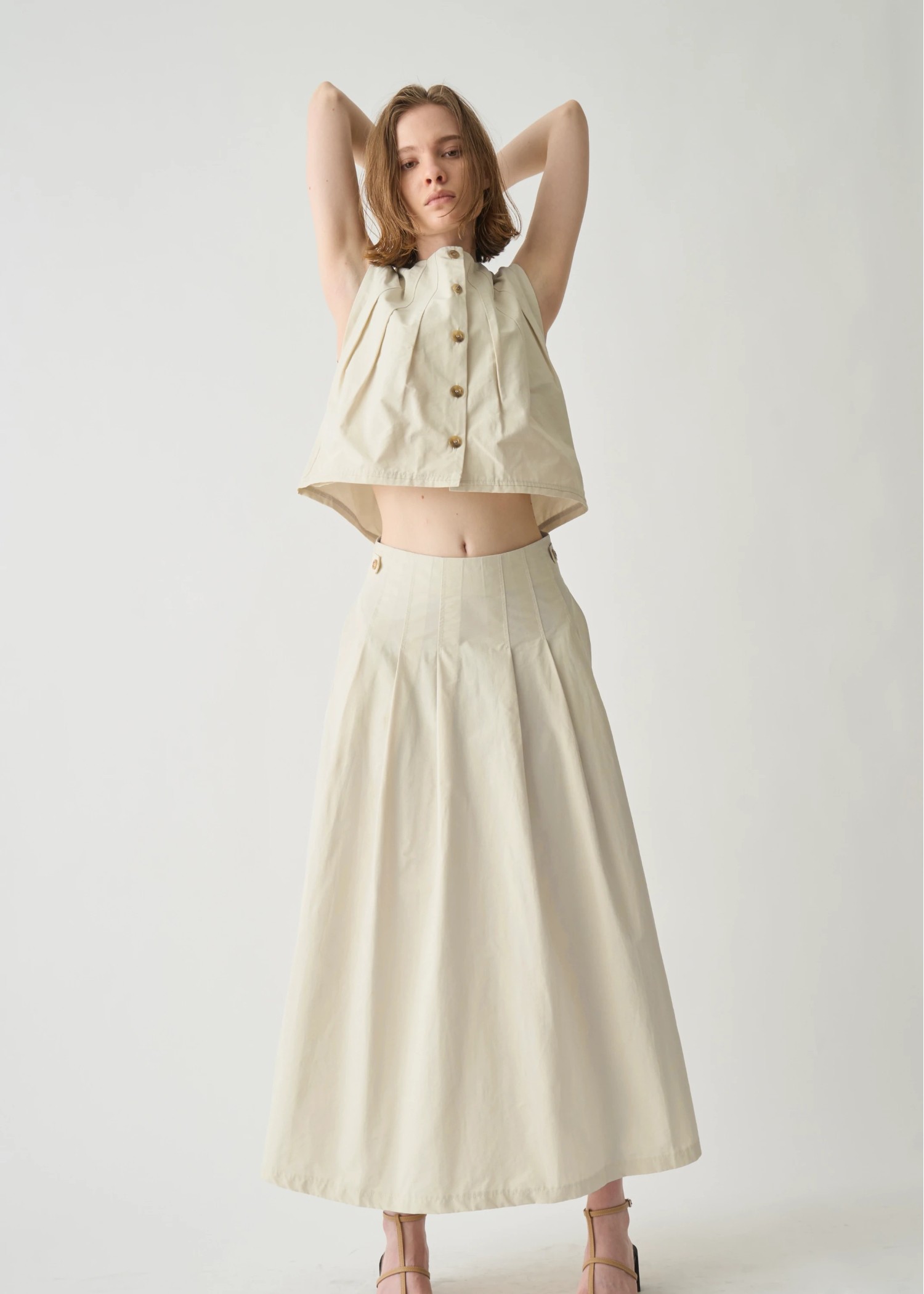 side button radially pleats SK