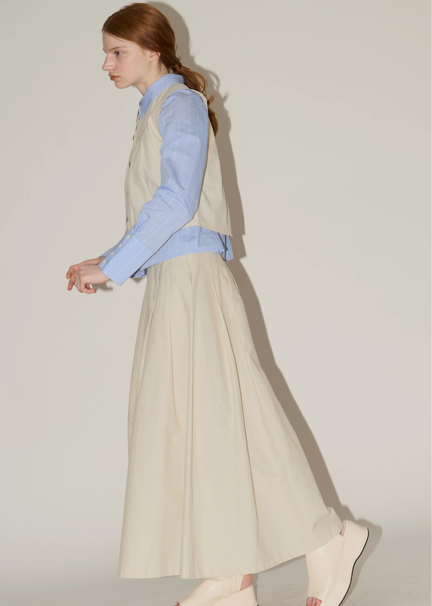 side button radially pleats SK