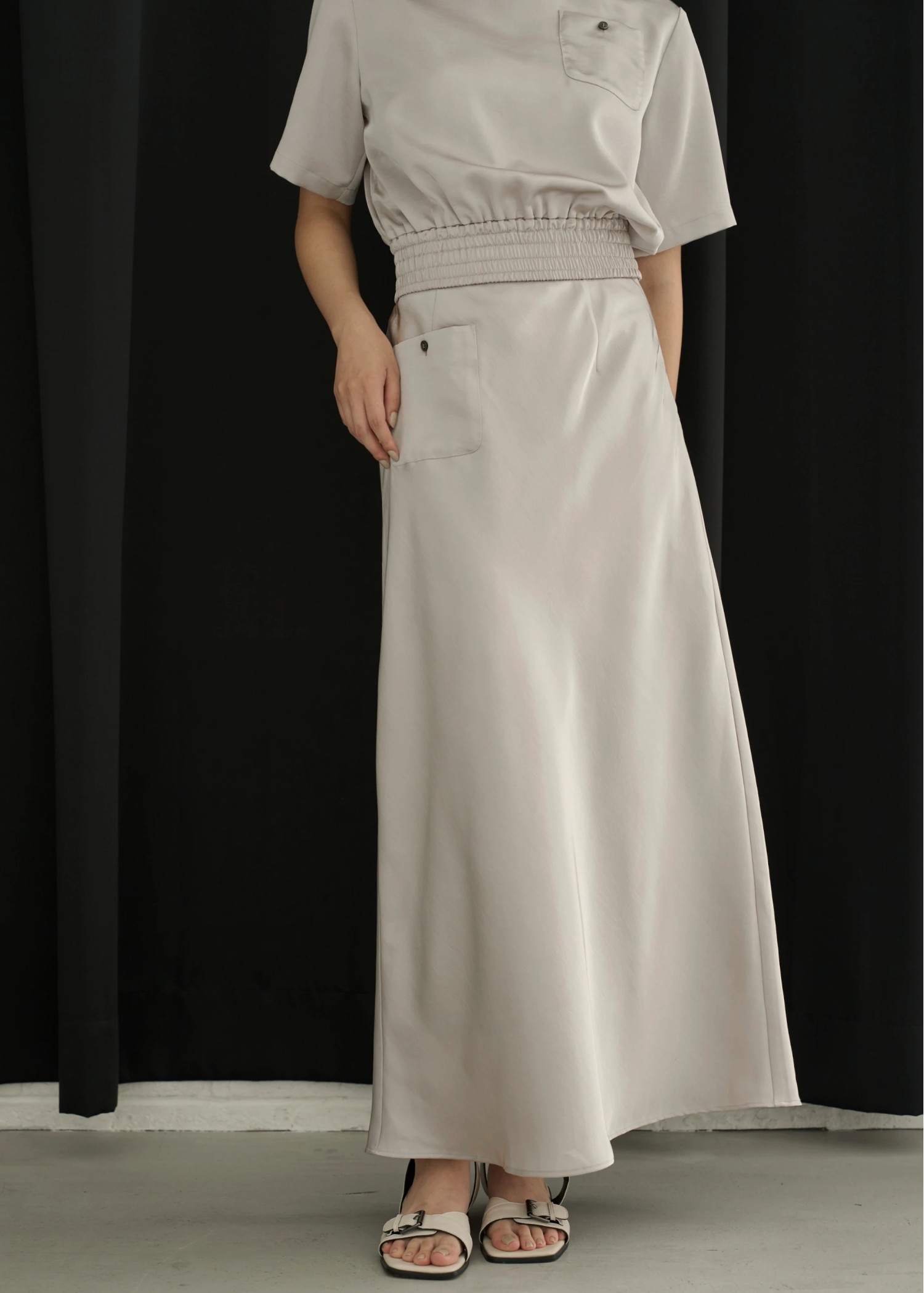 mat satin patch pocket mermaid SK