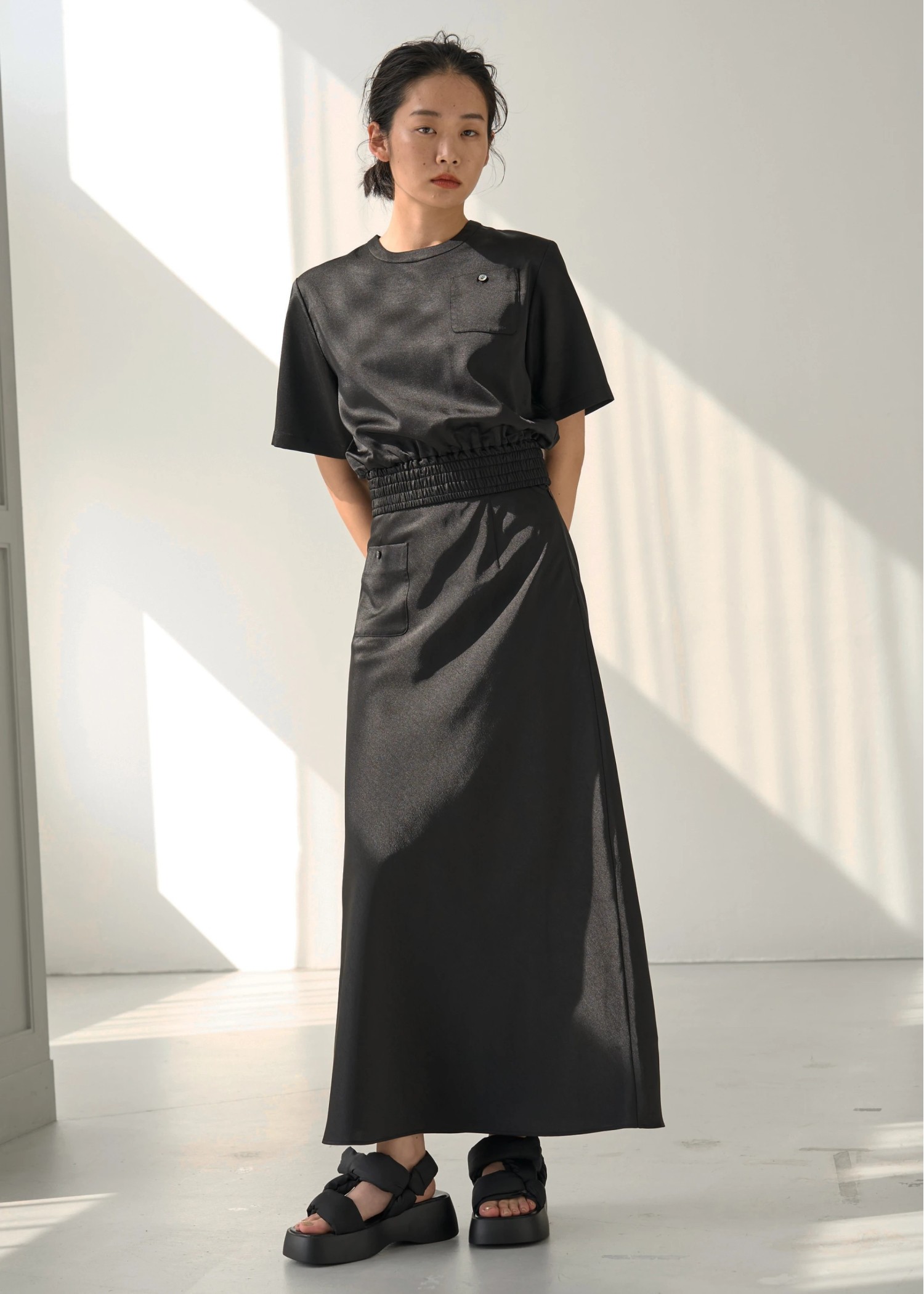 mat satin patch pocket mermaid SK