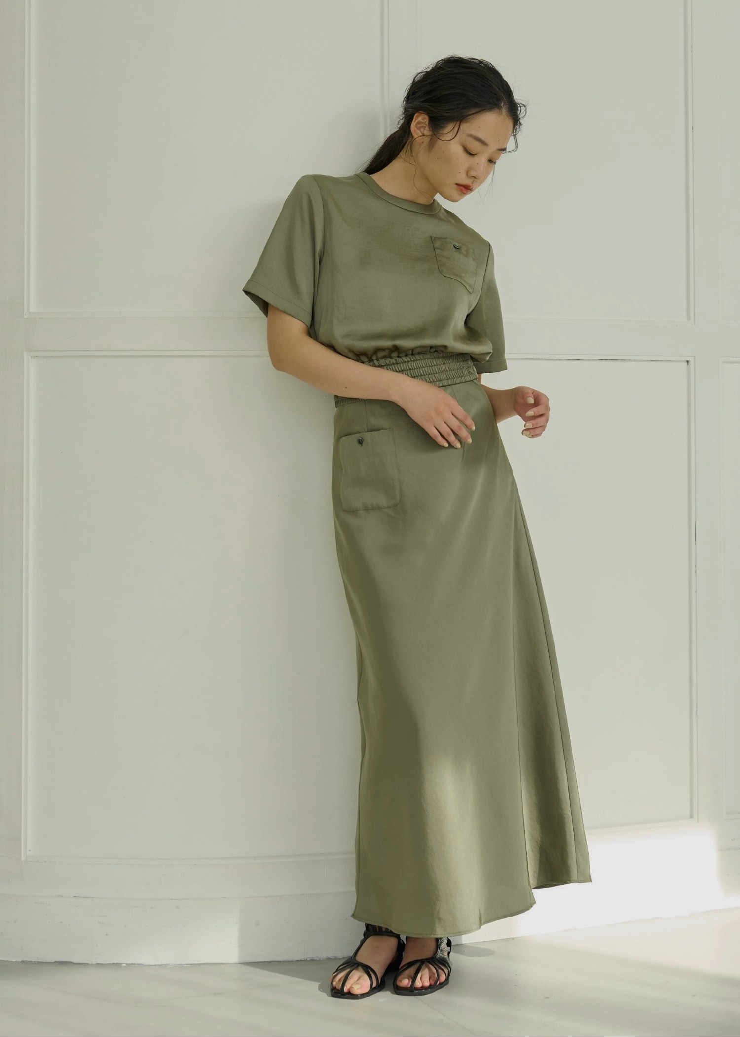 mat satin patch pocket mermaid SK