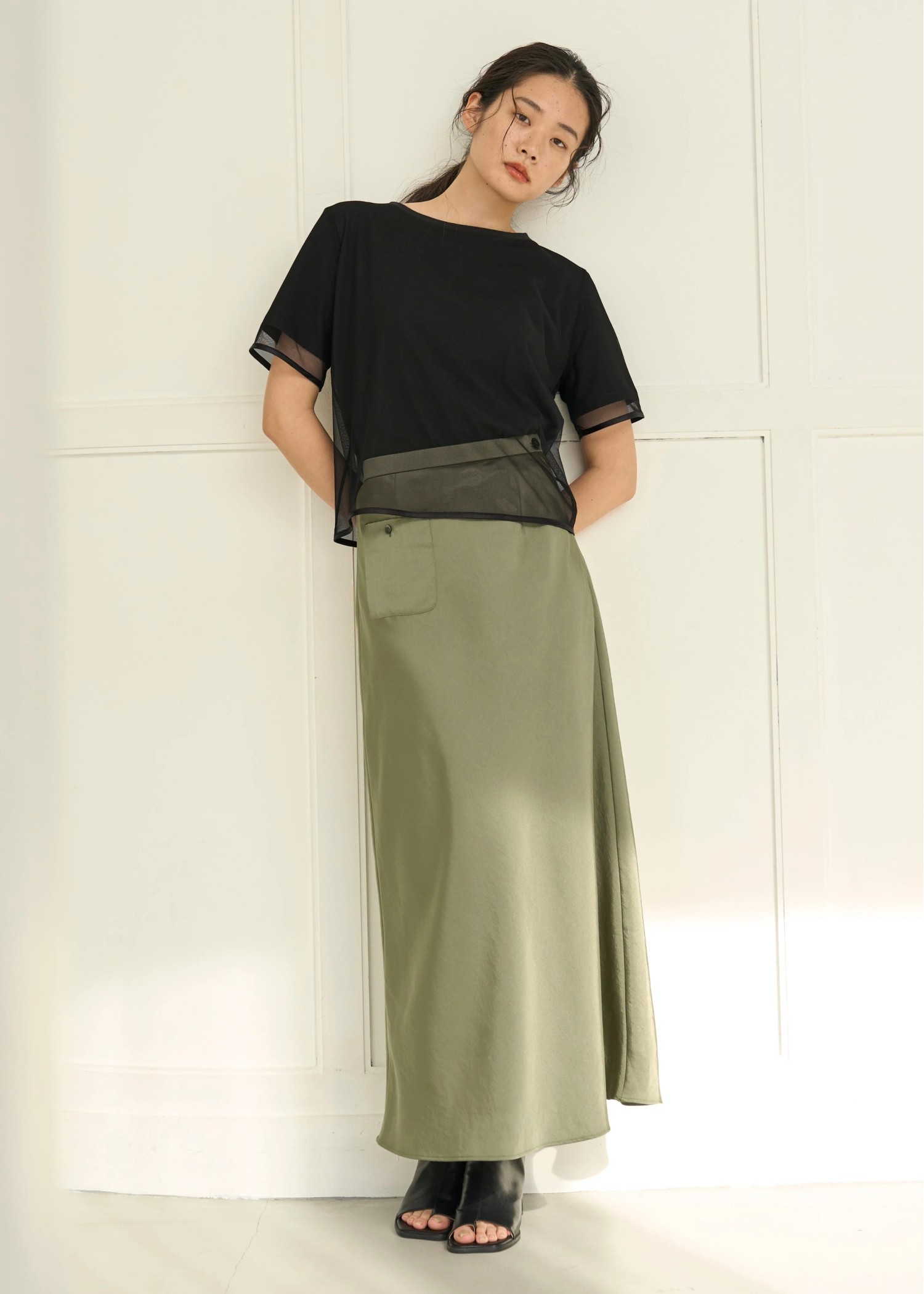 mat satin patch pocket mermaid SK