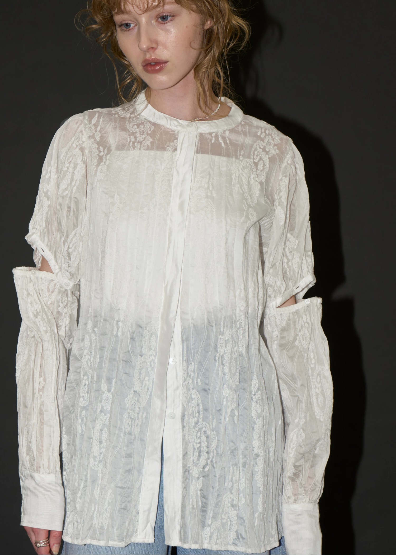 wrinkle embroidery removable sleeve BL