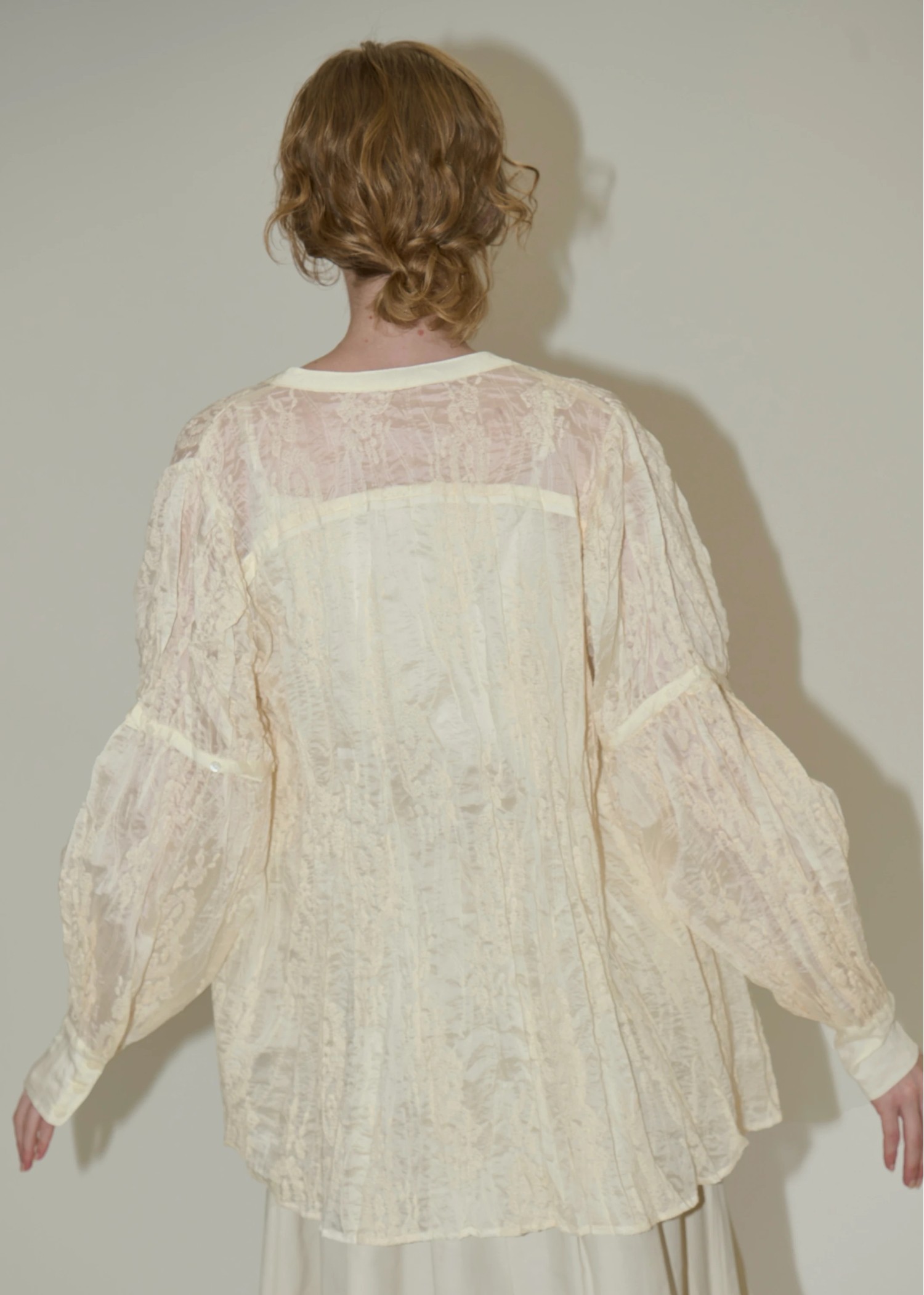 wrinkle embroidery removable sleeve BL