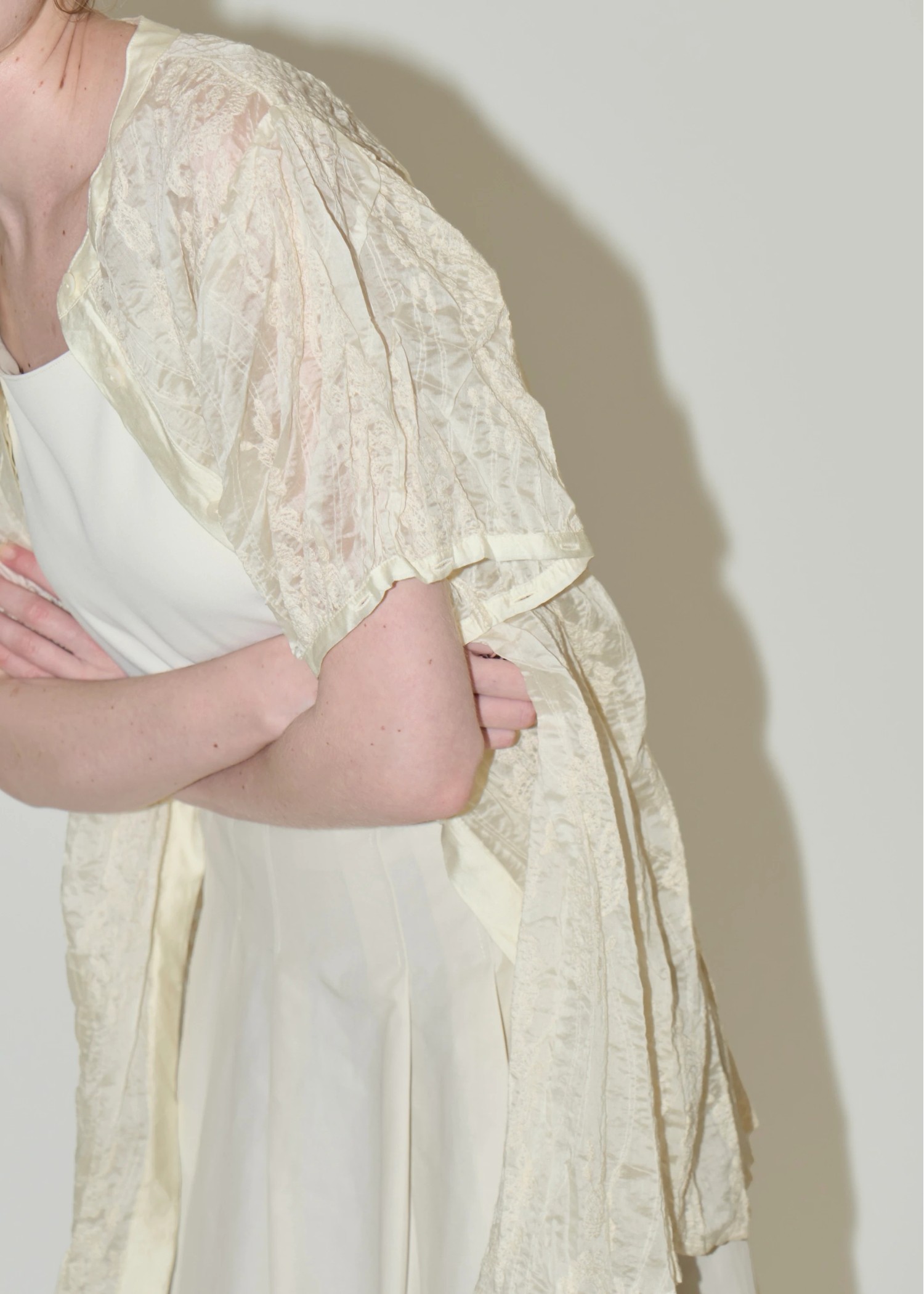 wrinkle embroidery removable sleeve BL