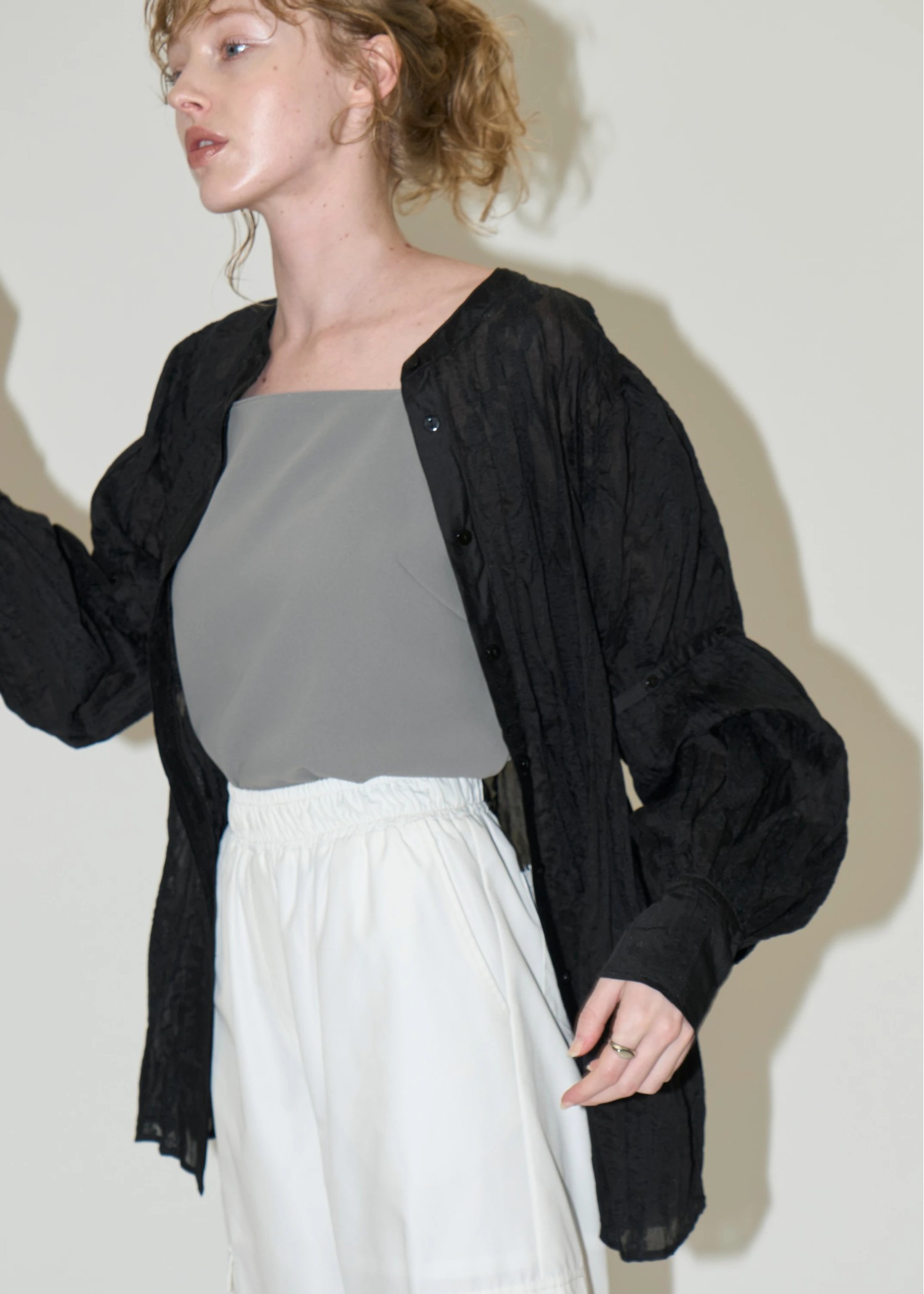 wrinkle embroidery removable sleeve BL