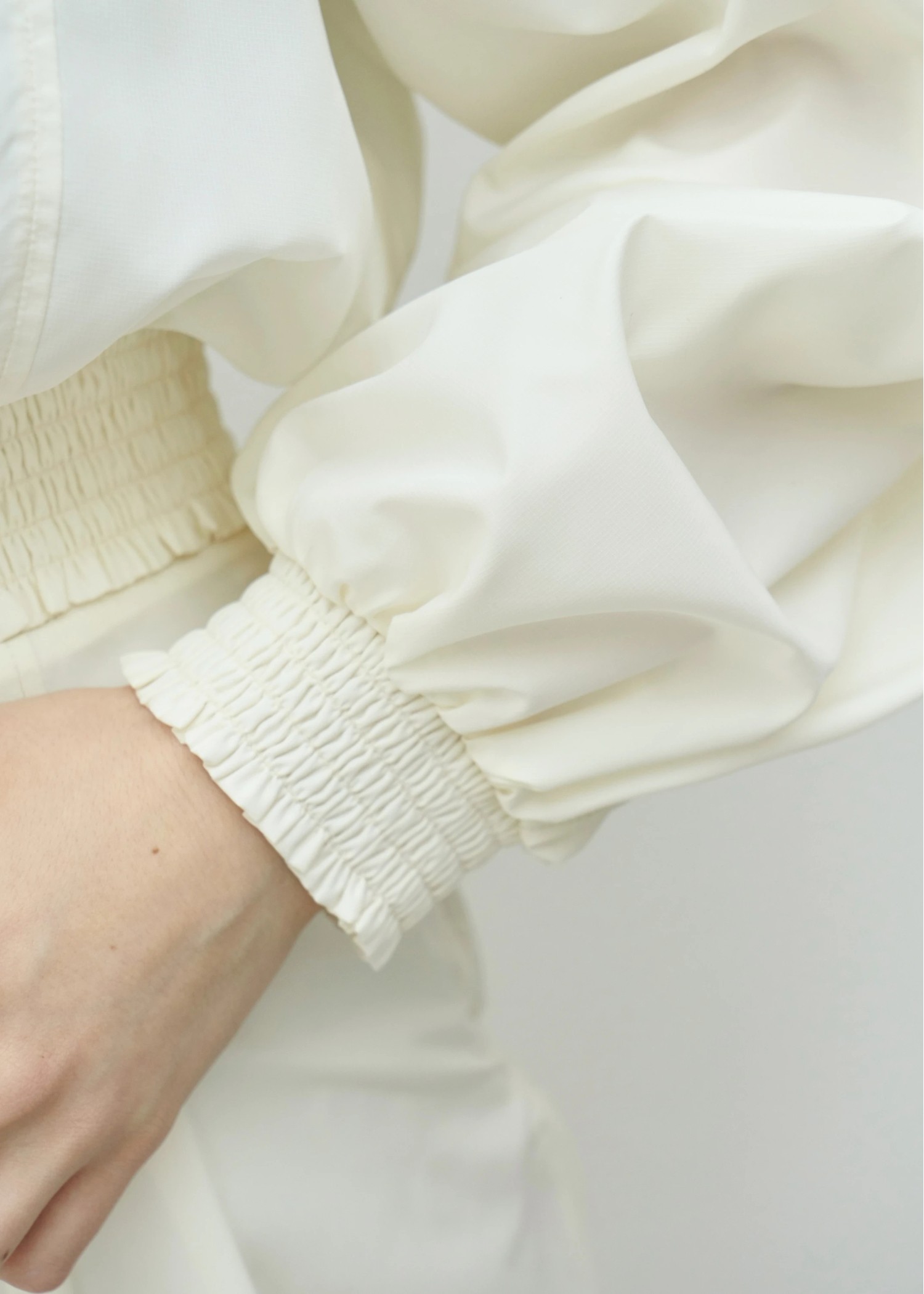 UV cut sheer lightly zip TOPS