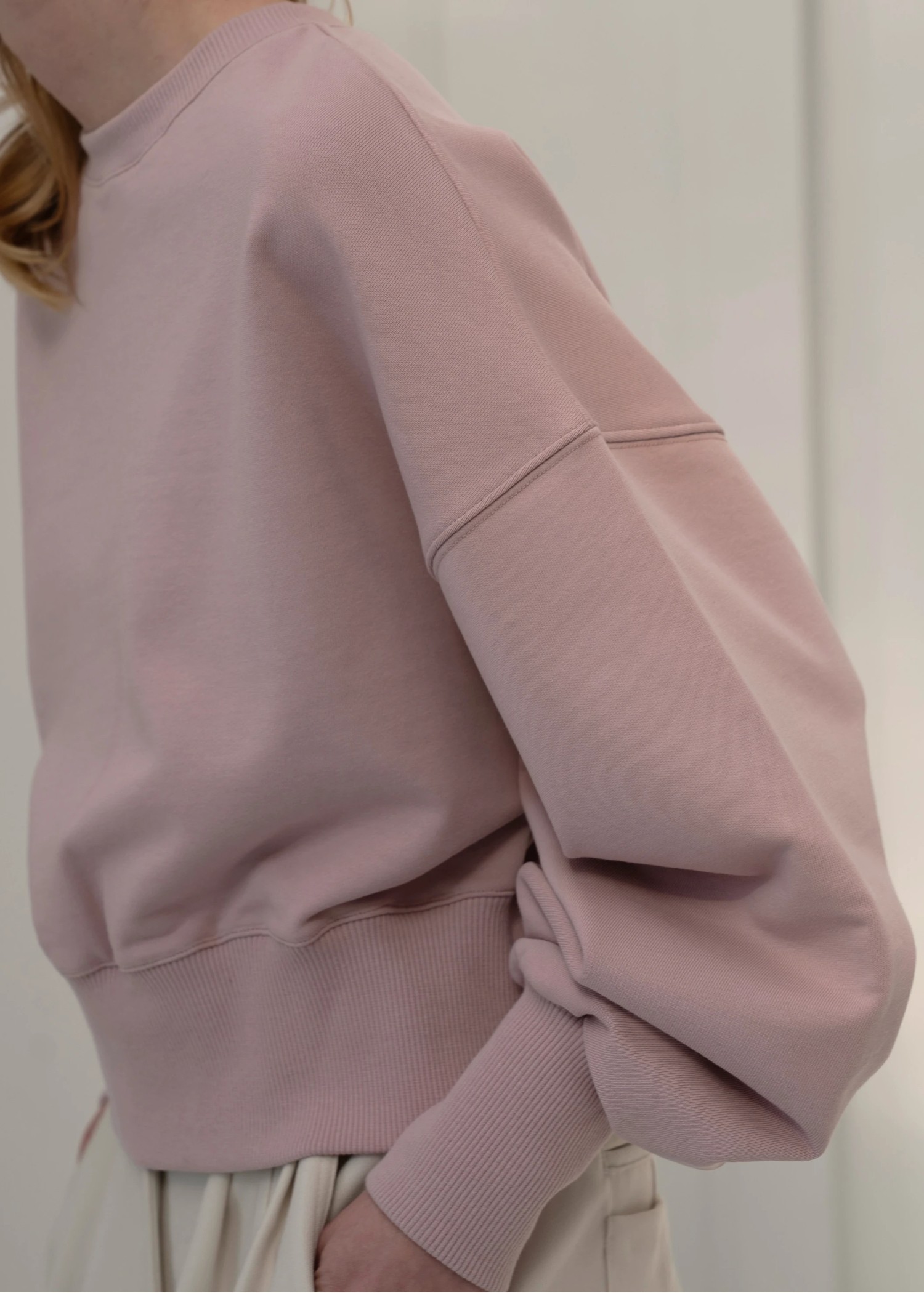 short cropped 2way lightweight sweat