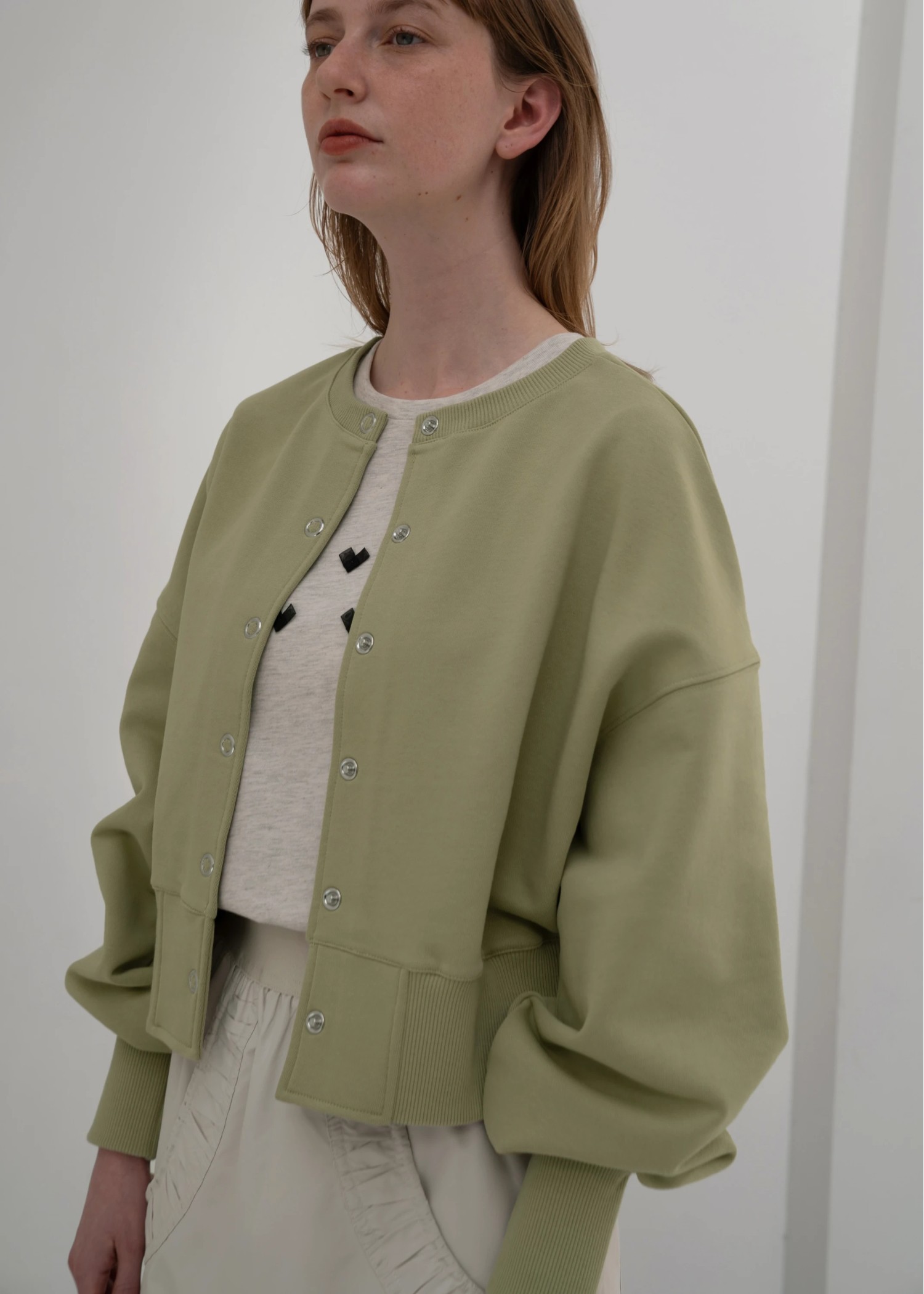 short cropped 2way lightweight sweat