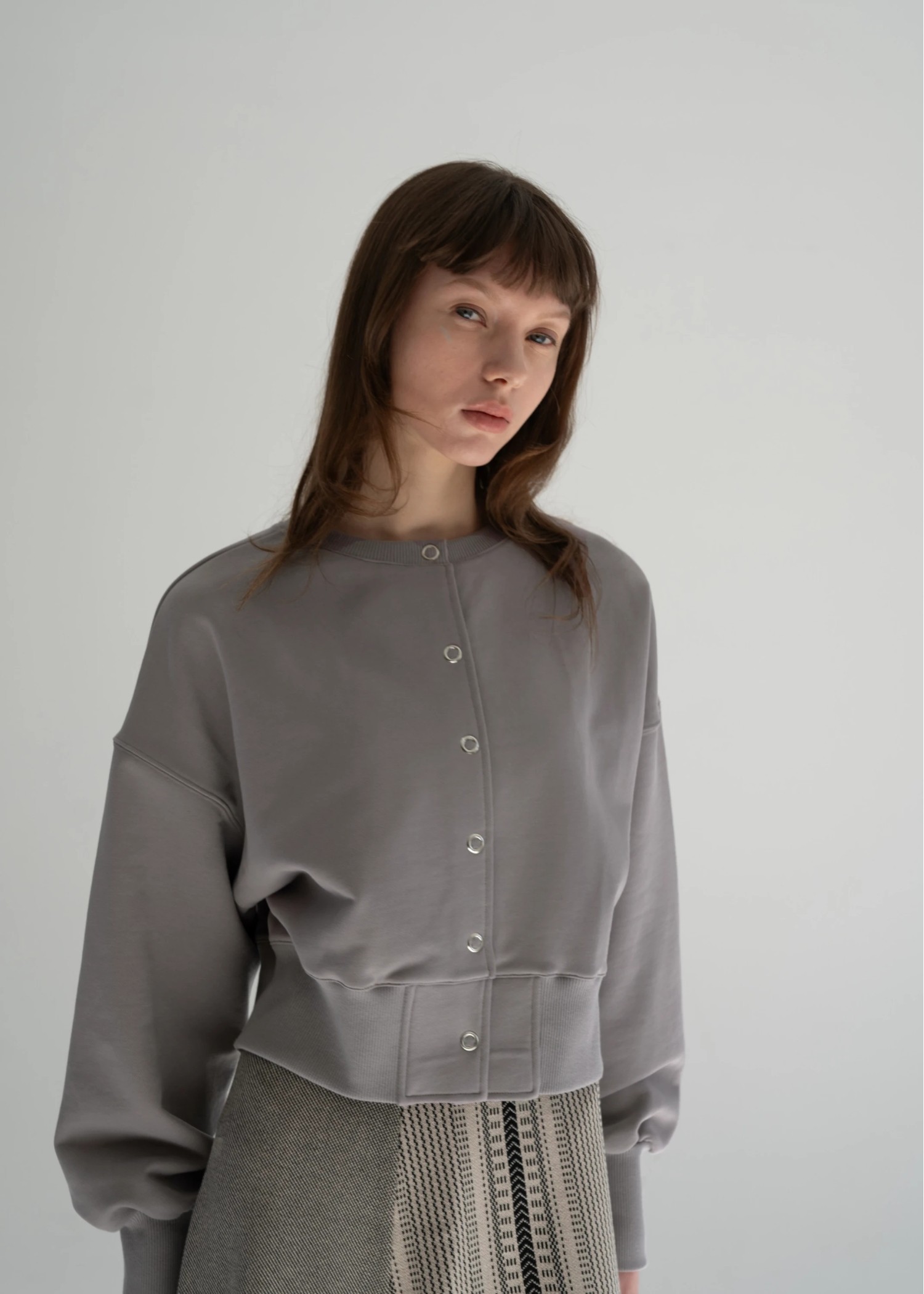 short cropped 2way lightweight sweat