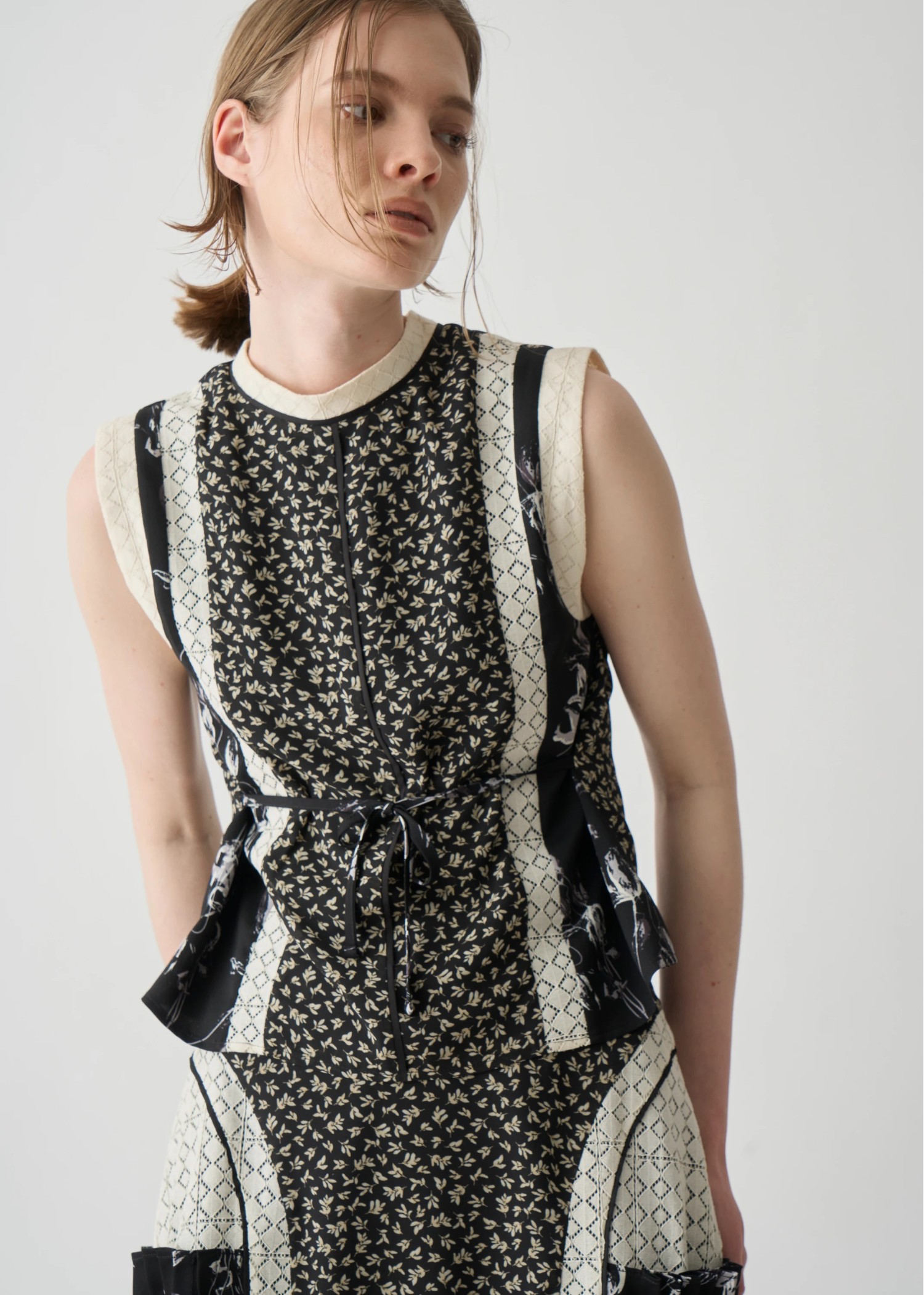 patchwork lace no sleeve BL