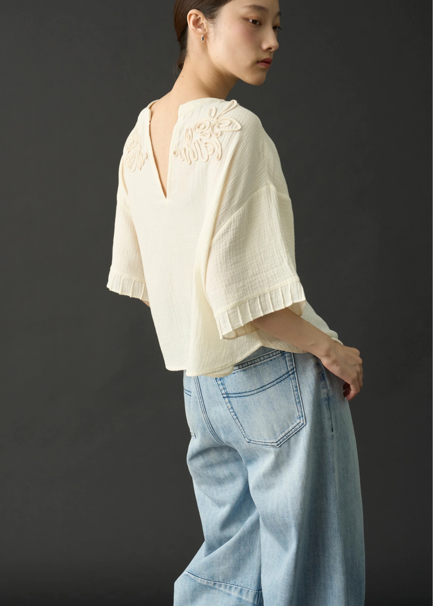 cord embroidery pleats sleeve double gaze tops