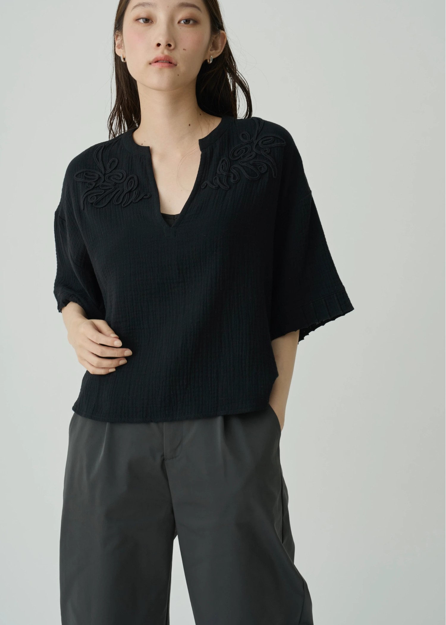 cord embroidery pleats sleeve double gaze tops