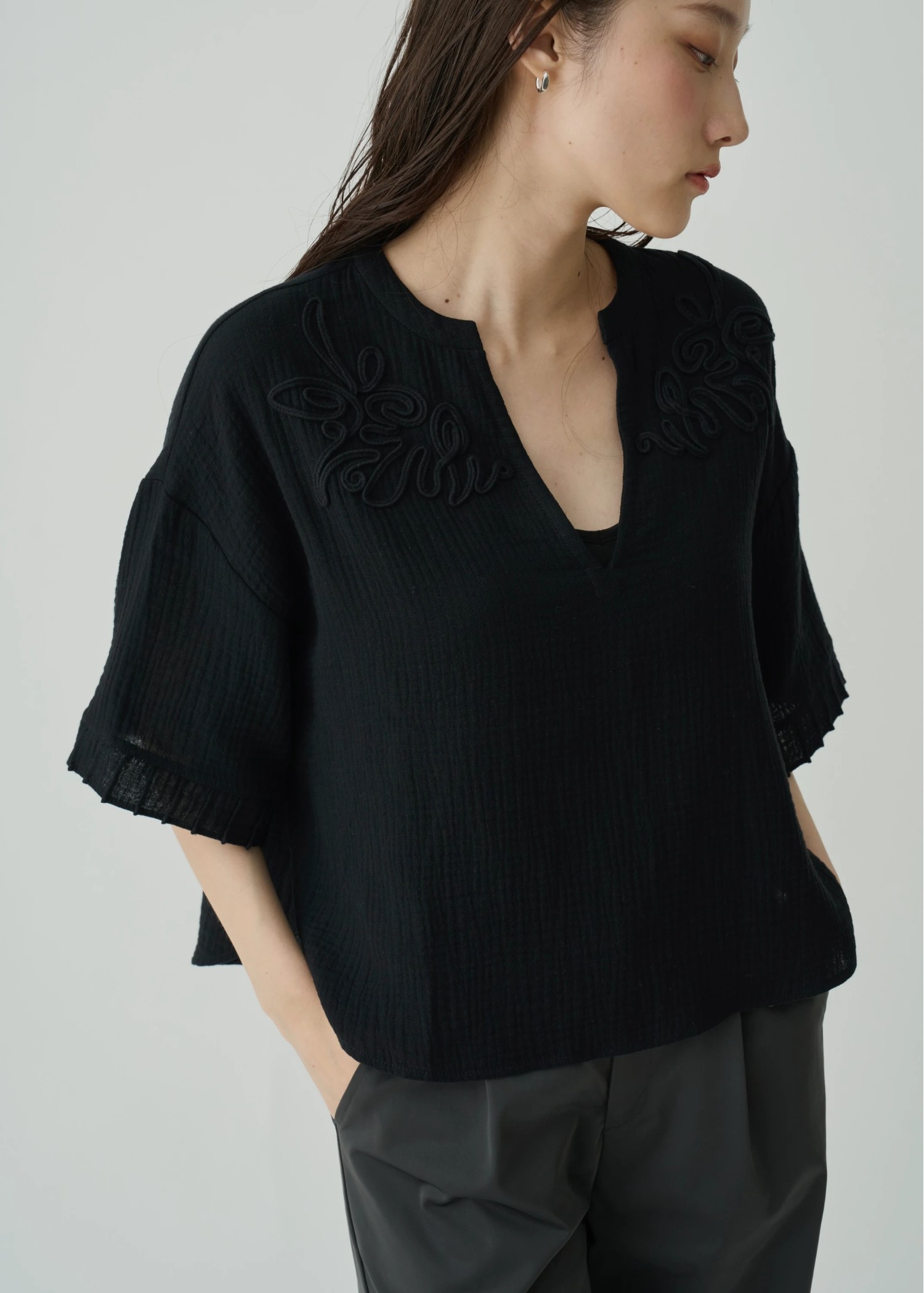 cord embroidery pleats sleeve double gaze tops
