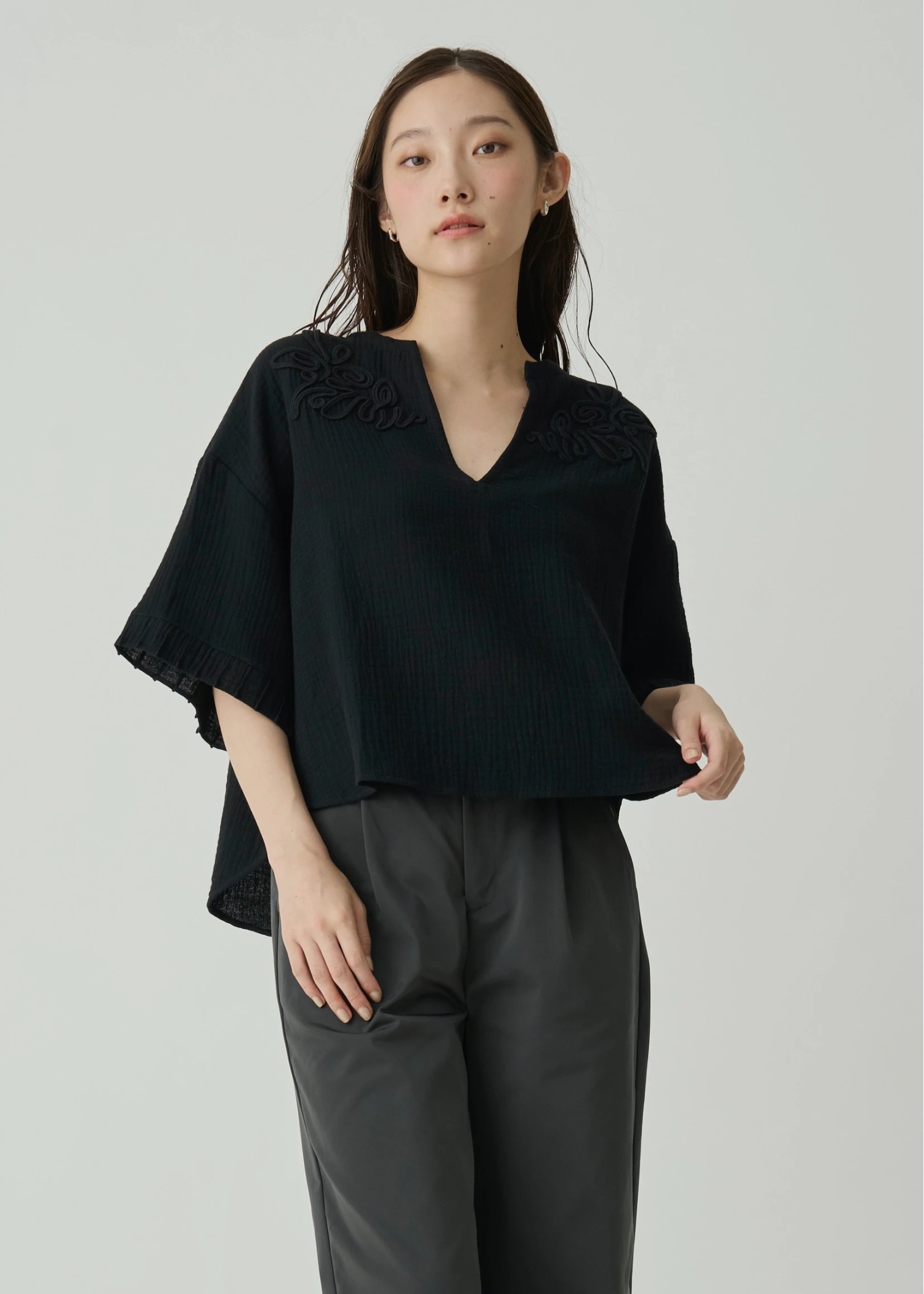 cord embroidery pleats sleeve double gaze tops