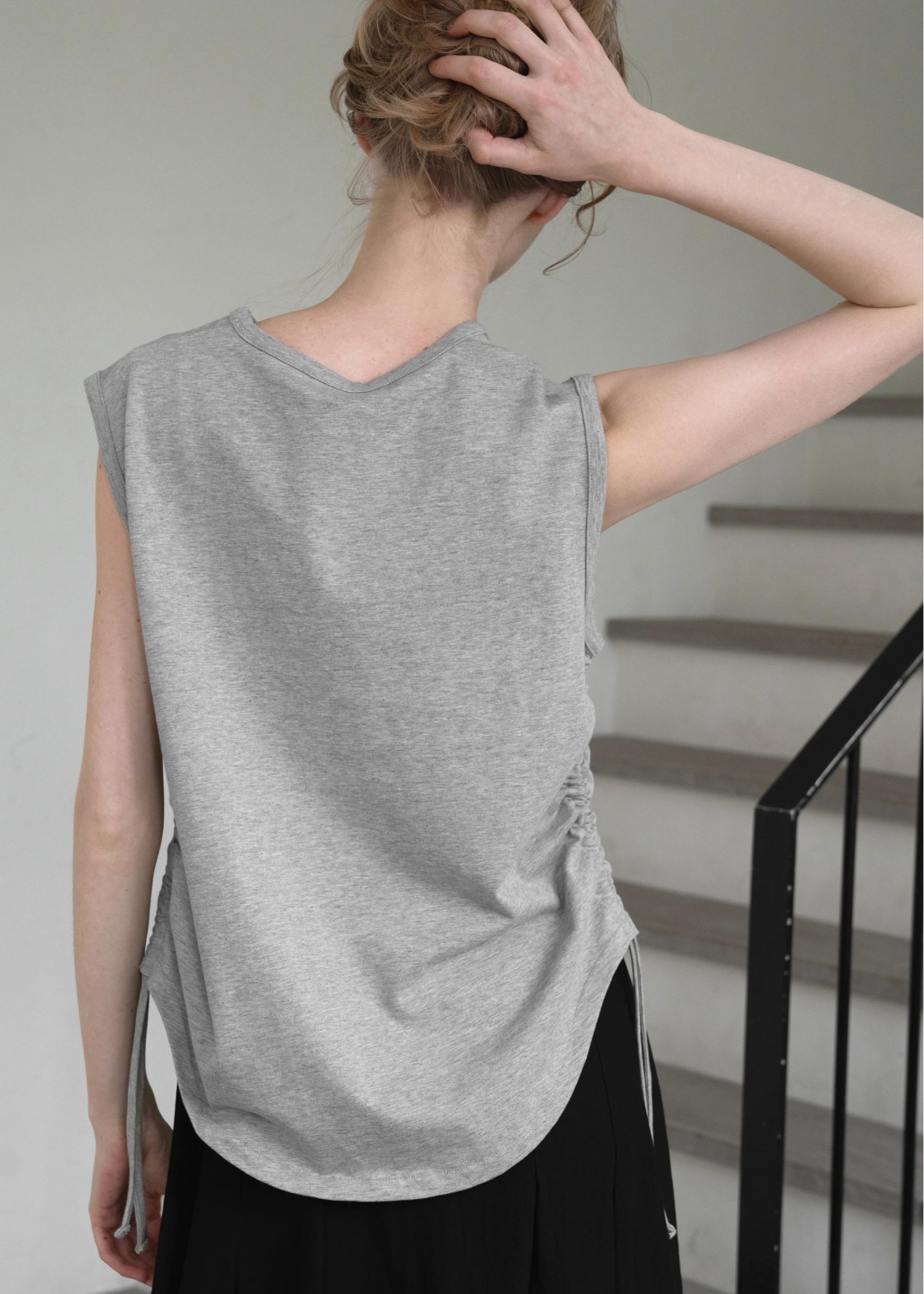 side drawstring irregular hem tank