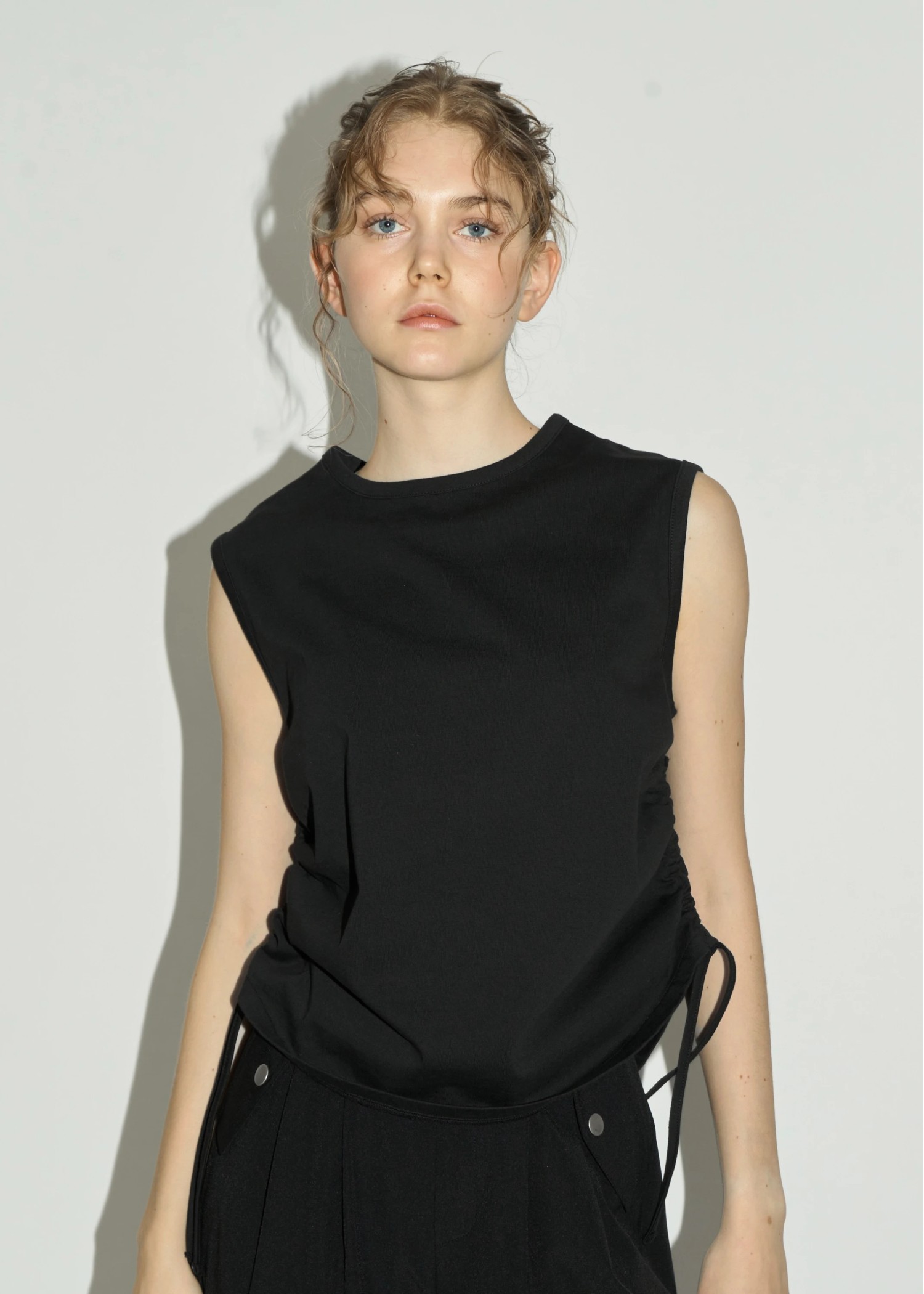 side drawstring irregular hem tank