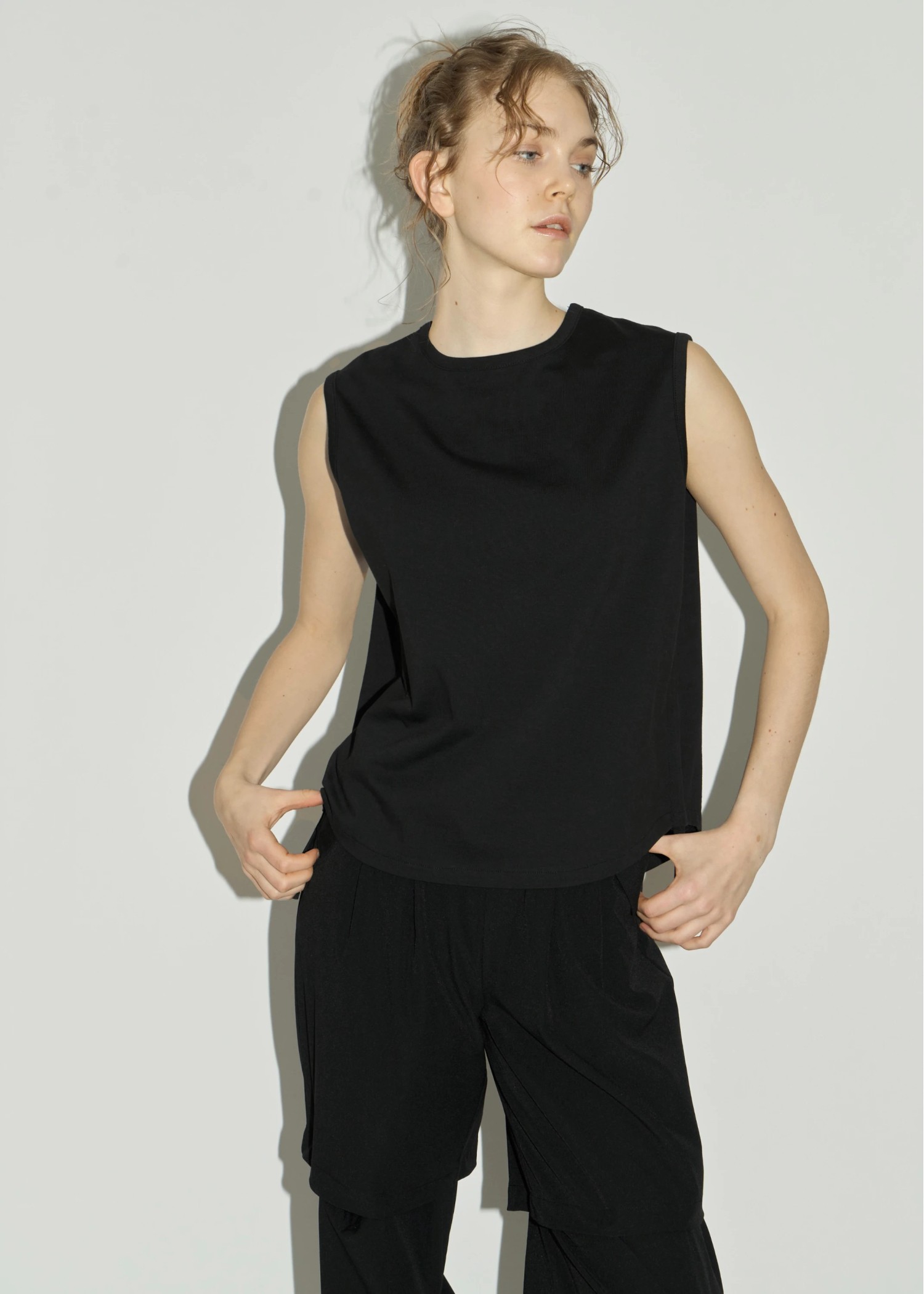 side drawstring irregular hem tank