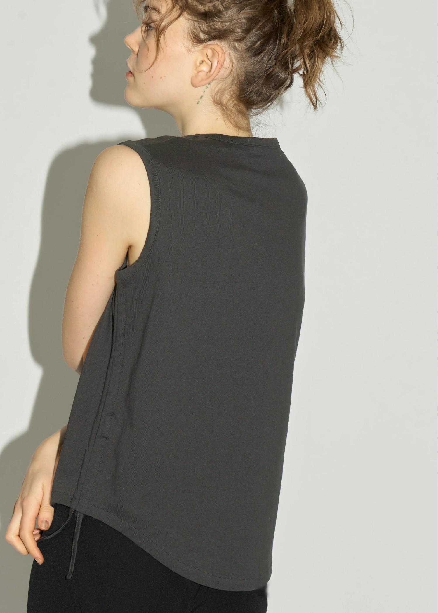side drawstring irregular hem tank