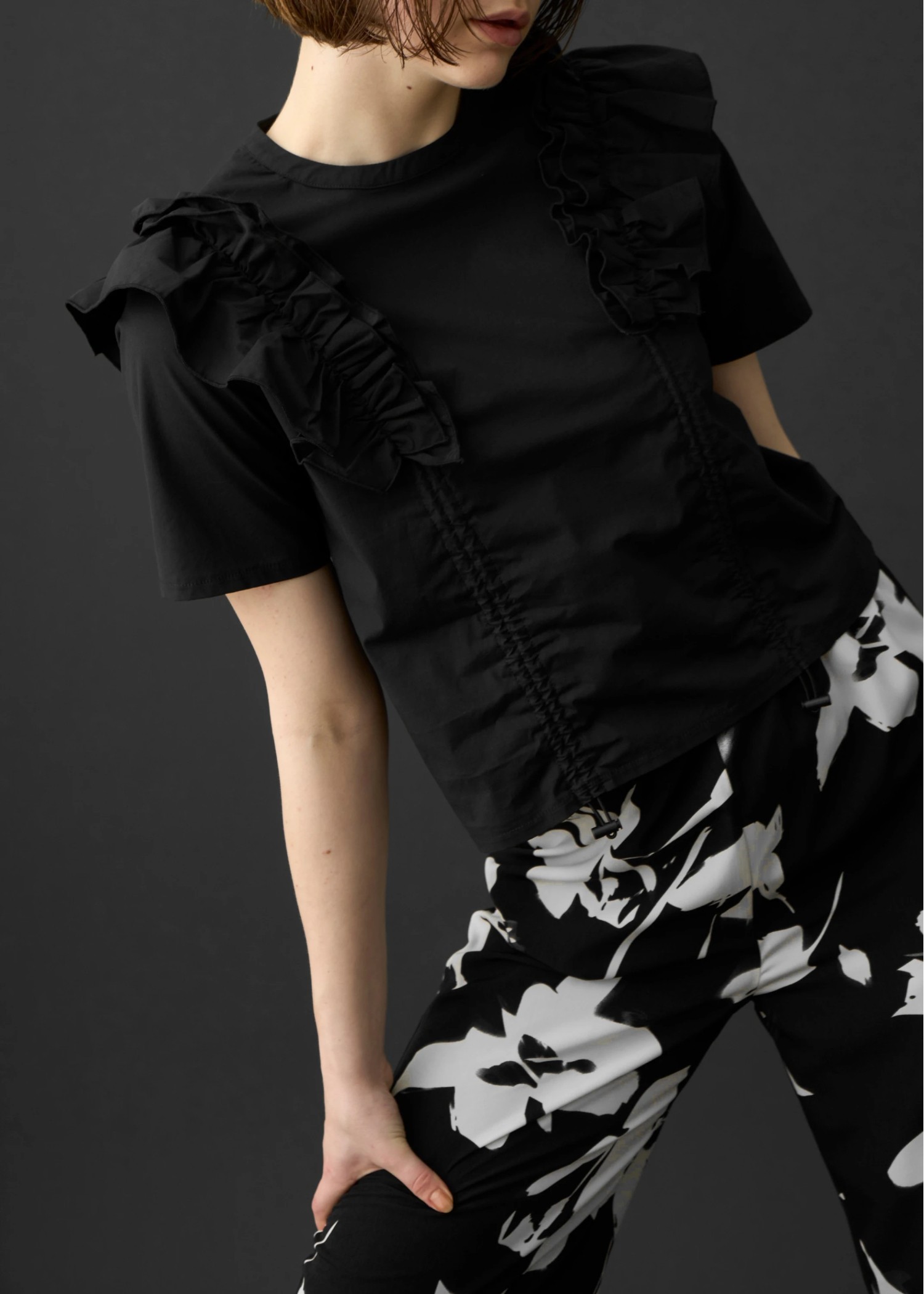 frill drawstring half sleeve BL
