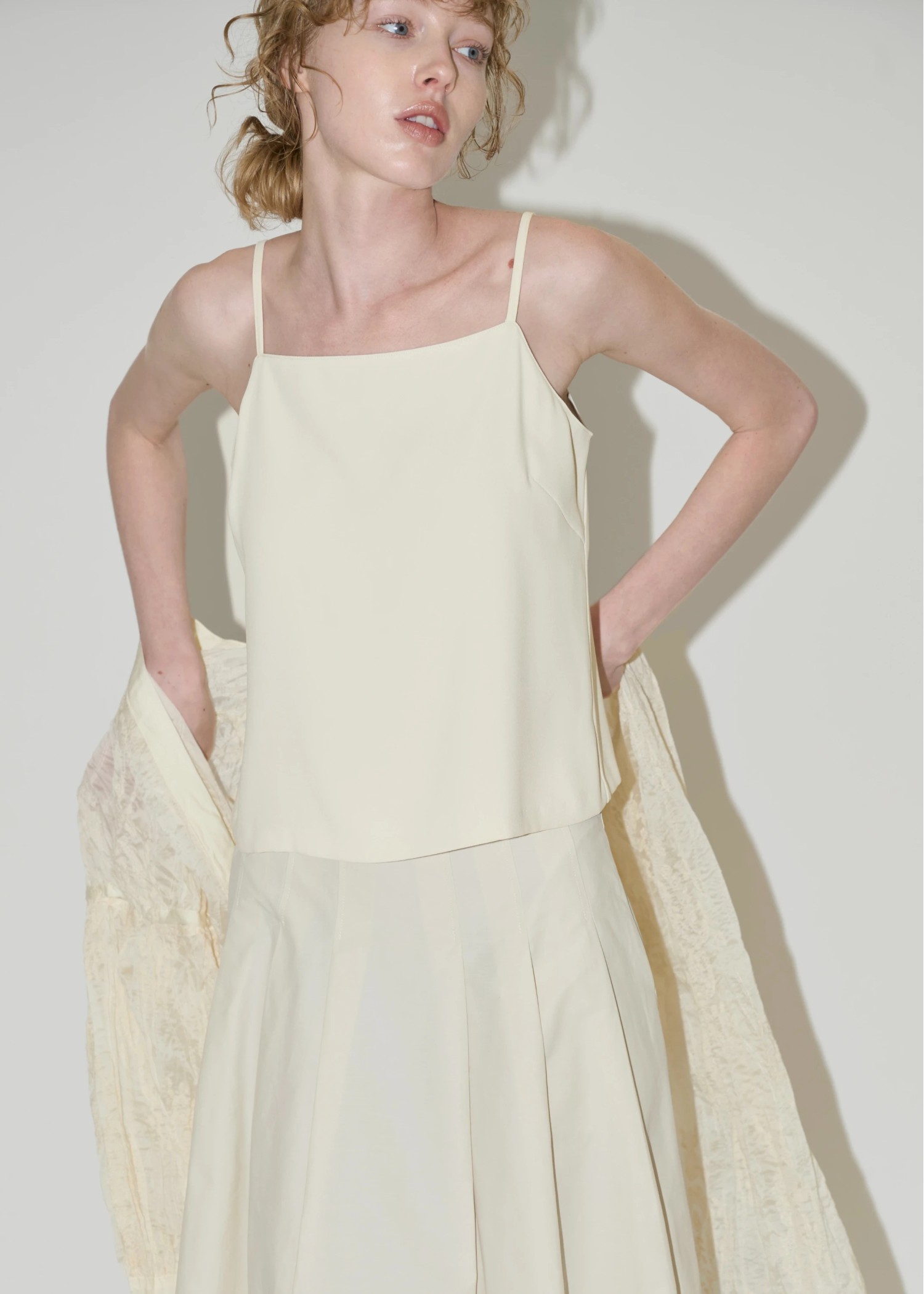 cup in square neckline cami