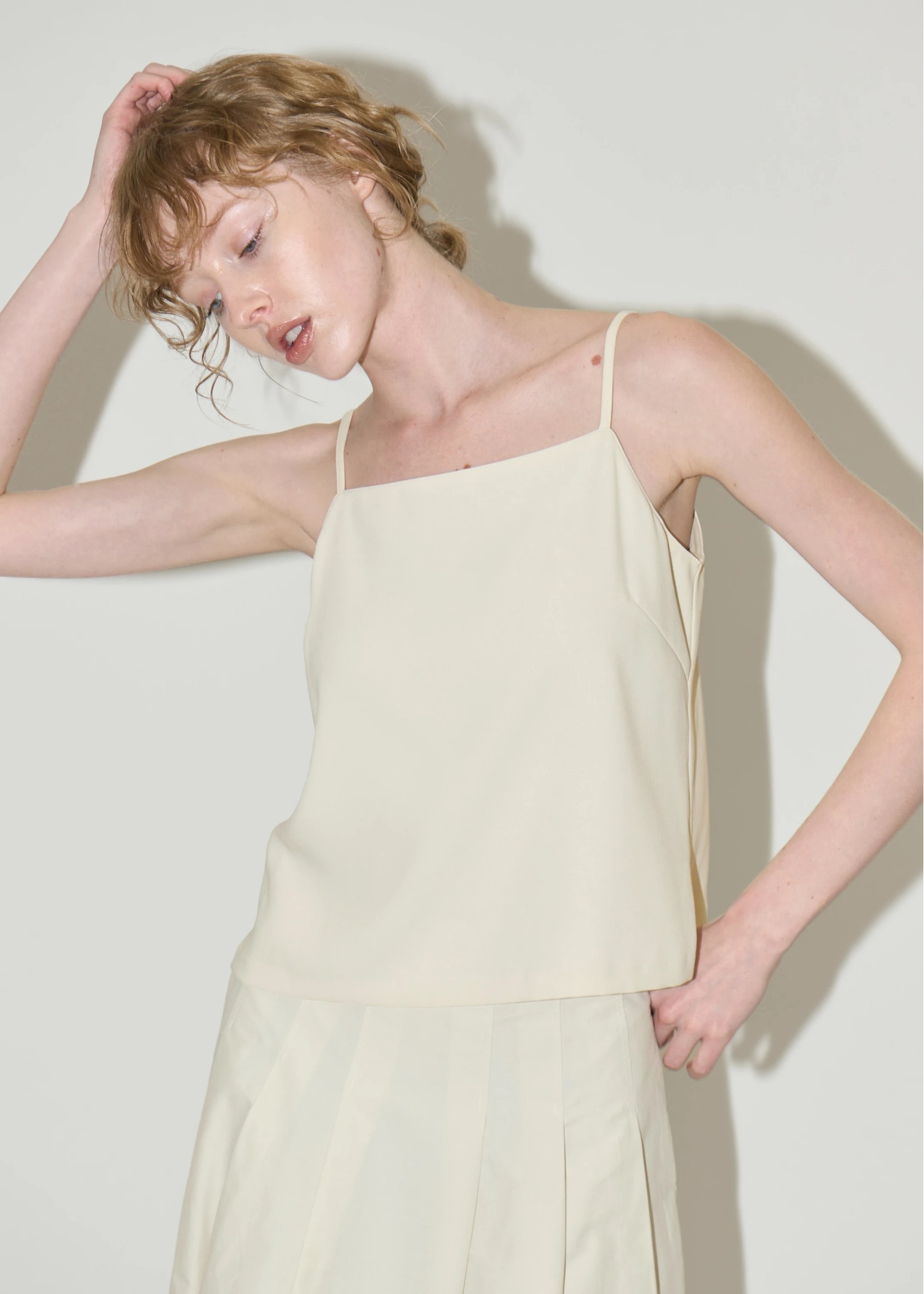 cup in square neckline cami