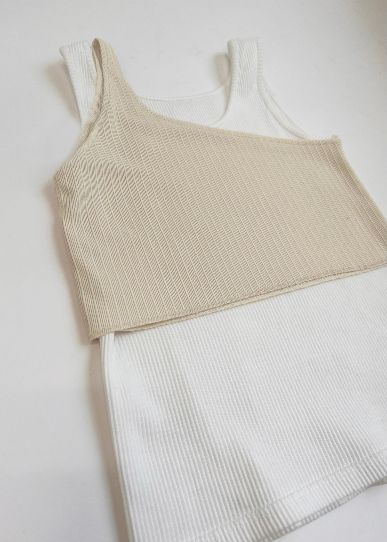 heart hollow out layered tank