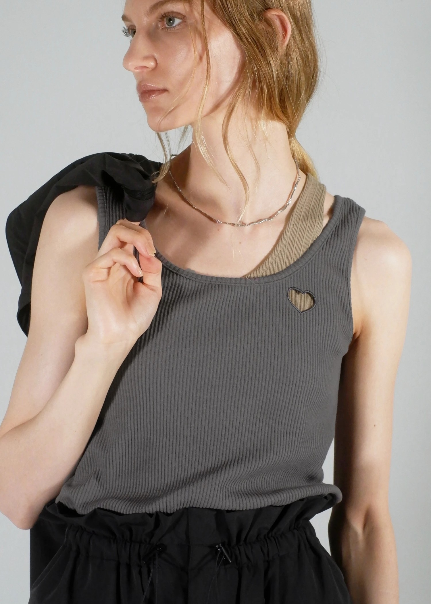 heart hollow out layered tank