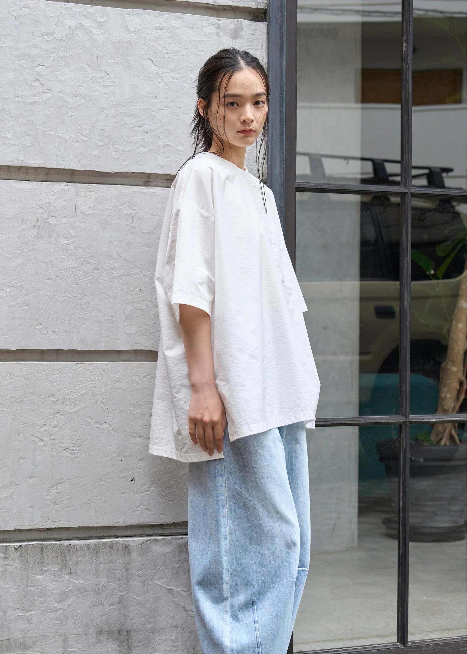 selectable size chest pocket woven T-shirt