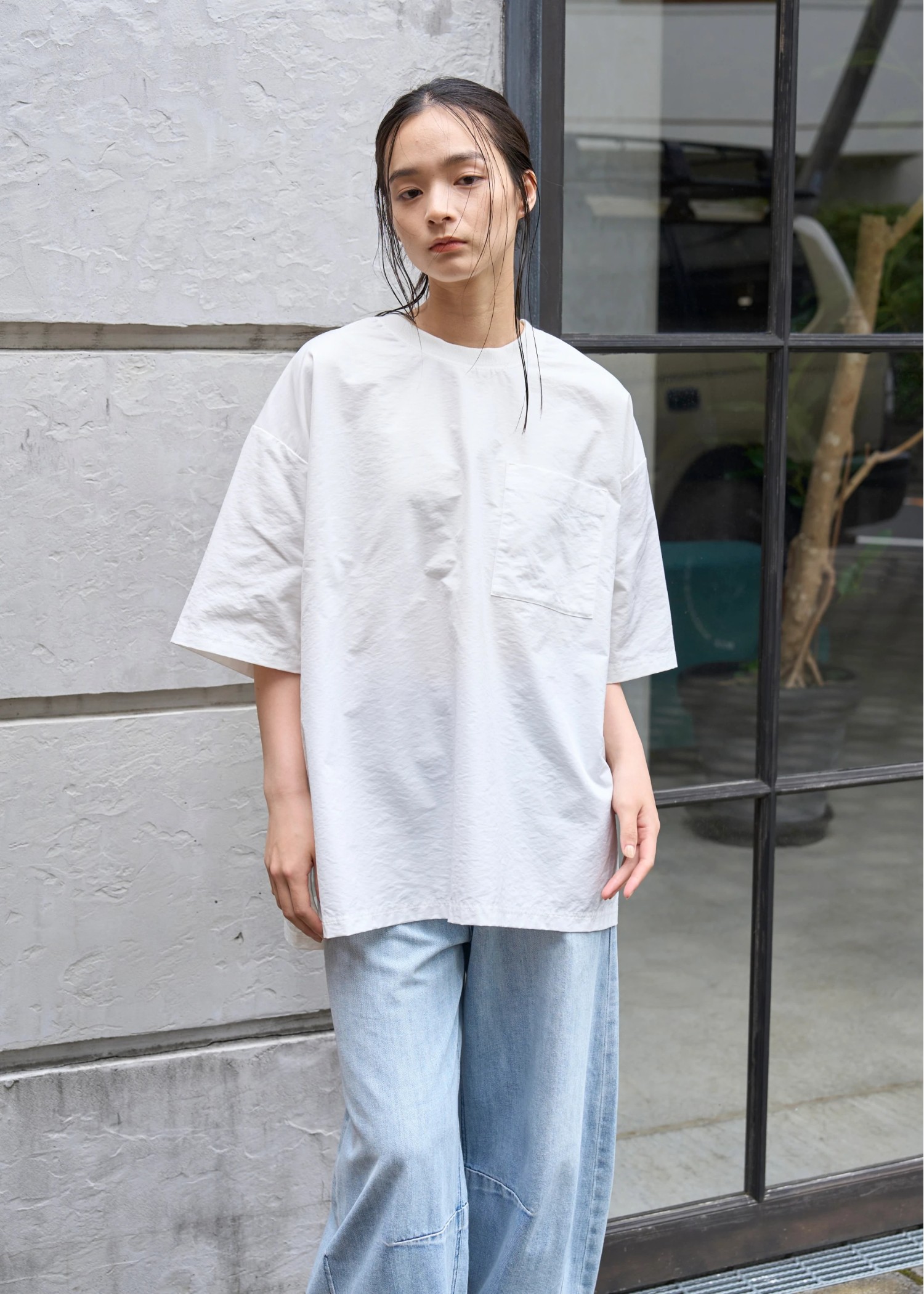 selectable size chest pocket woven T-shirt