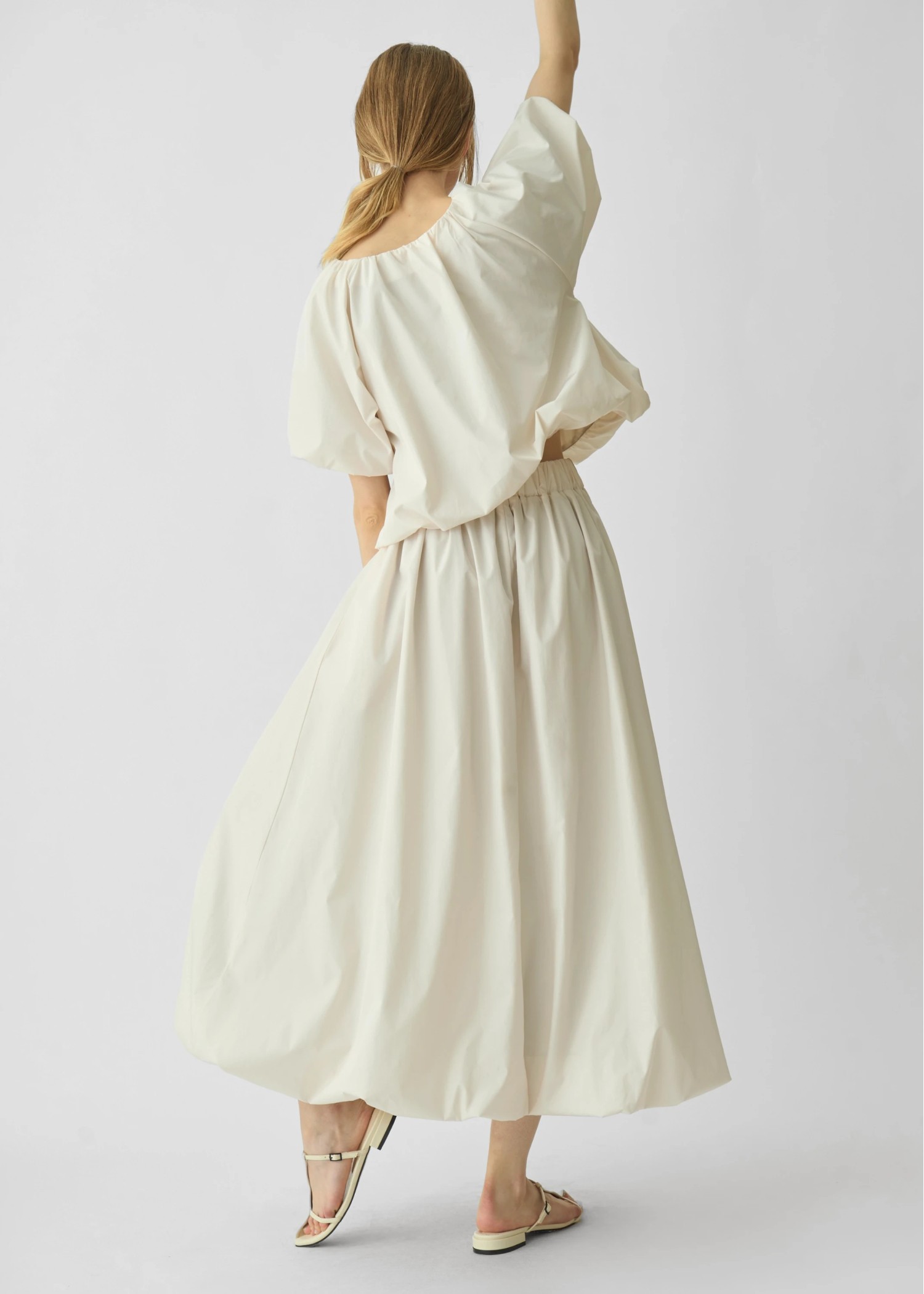 flightily balloon half sleeve tops