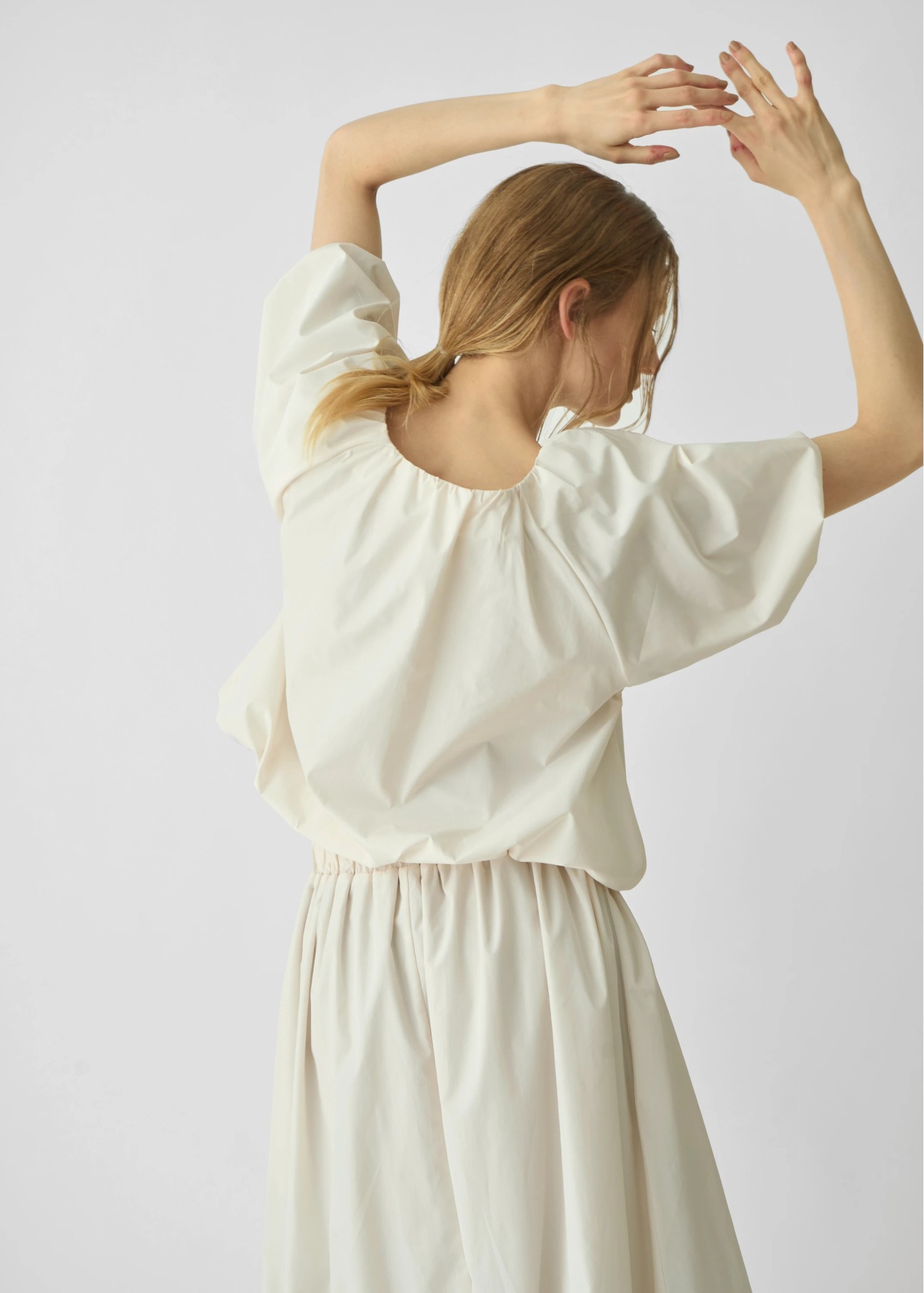 flightily balloon half sleeve tops