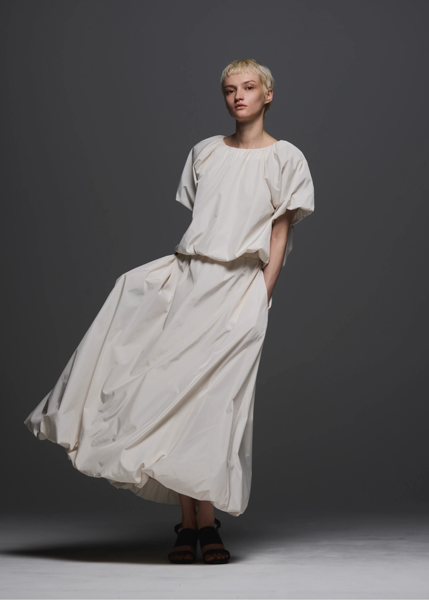 flightily balloon half sleeve tops