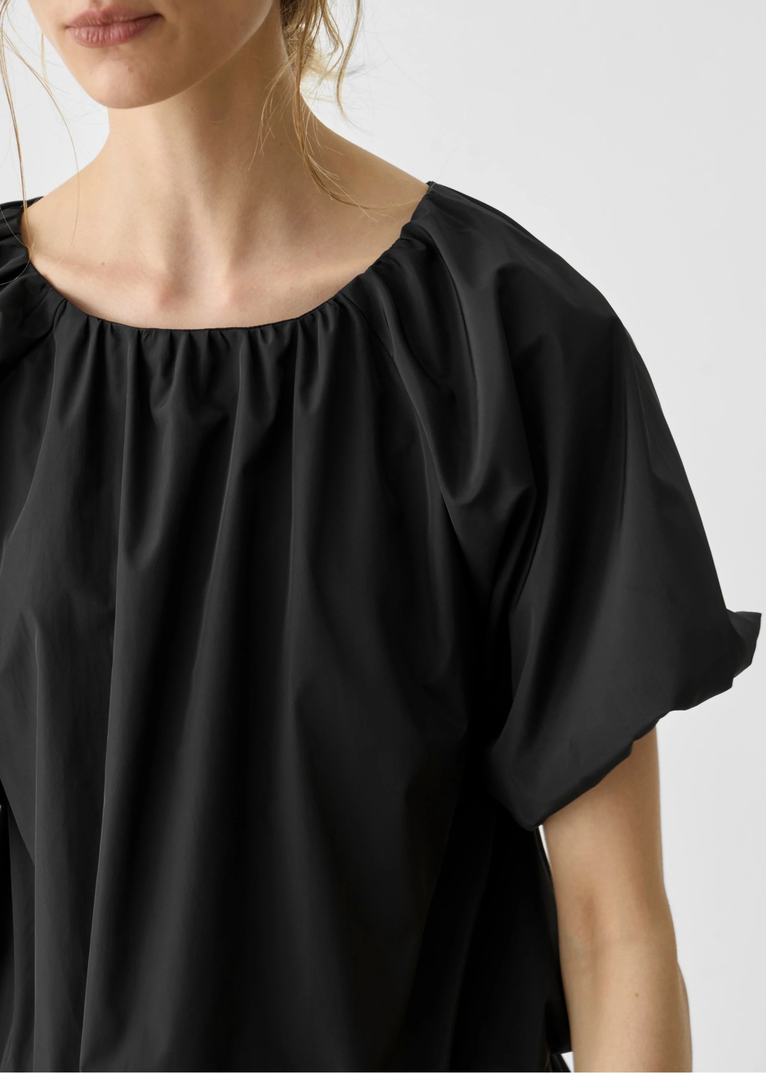 flightily balloon half sleeve tops